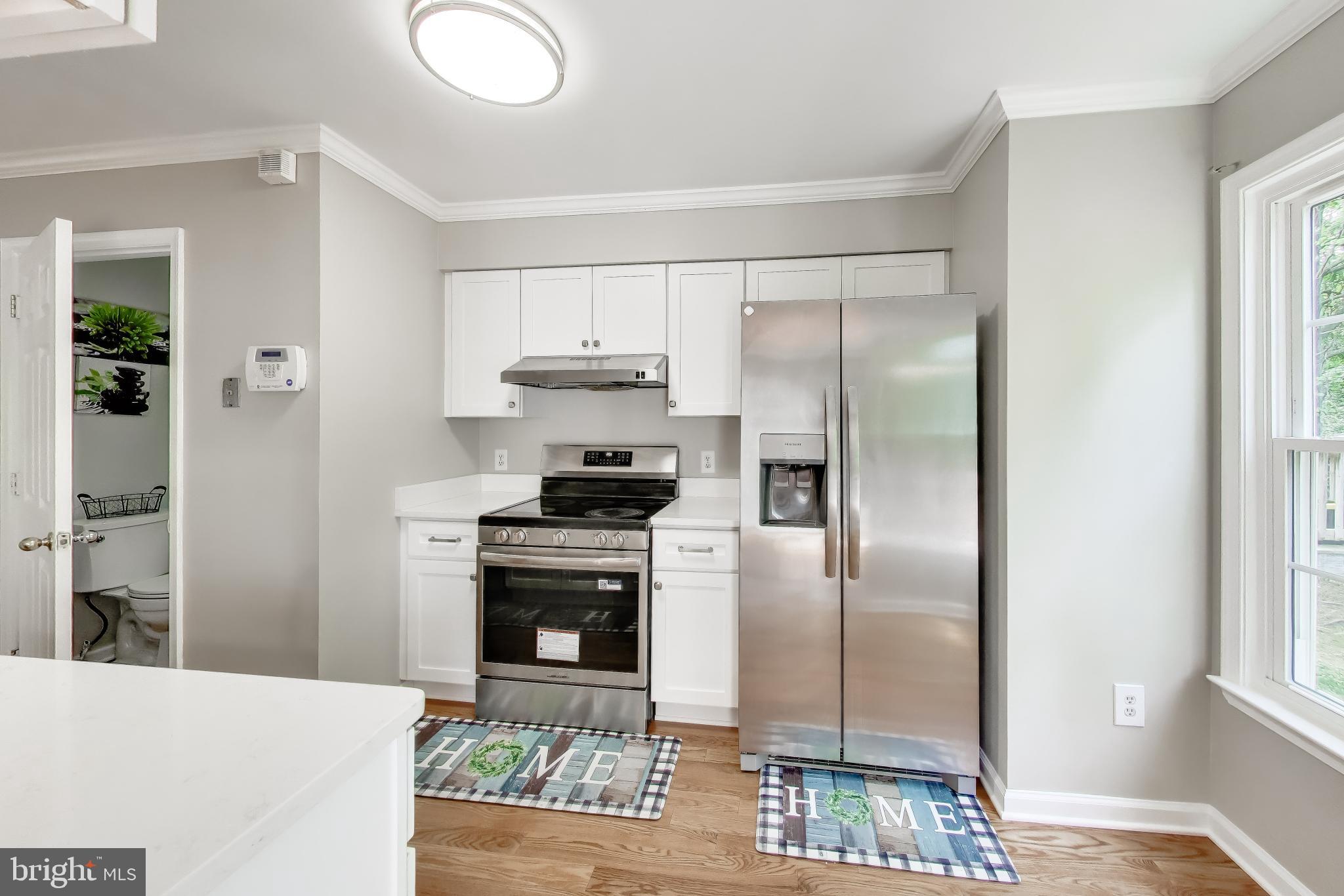 PRINCETON SQUARE - Residential