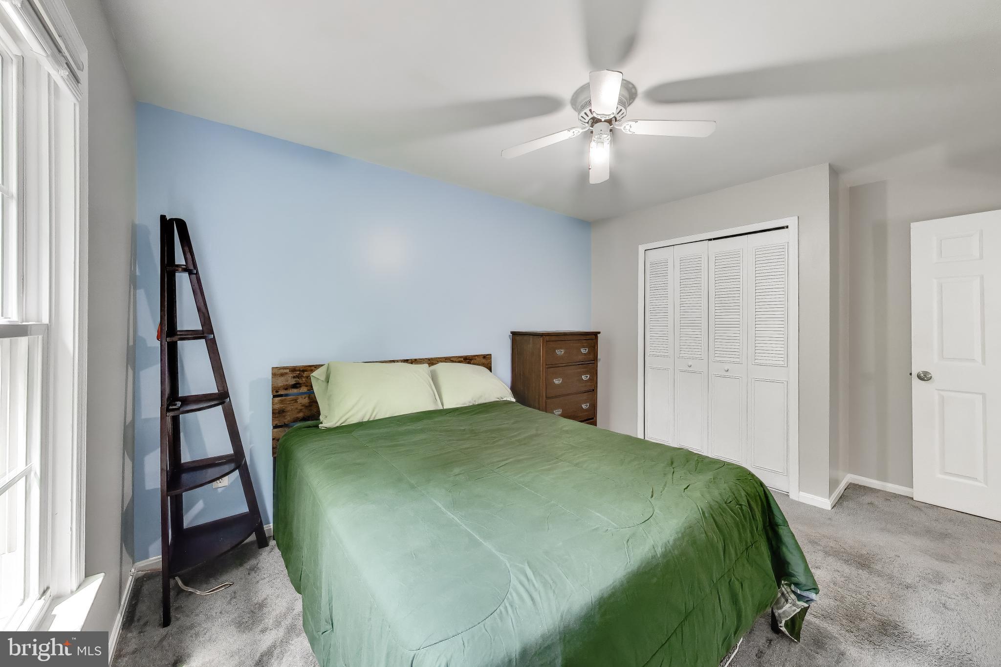 PRINCETON SQUARE - Residential