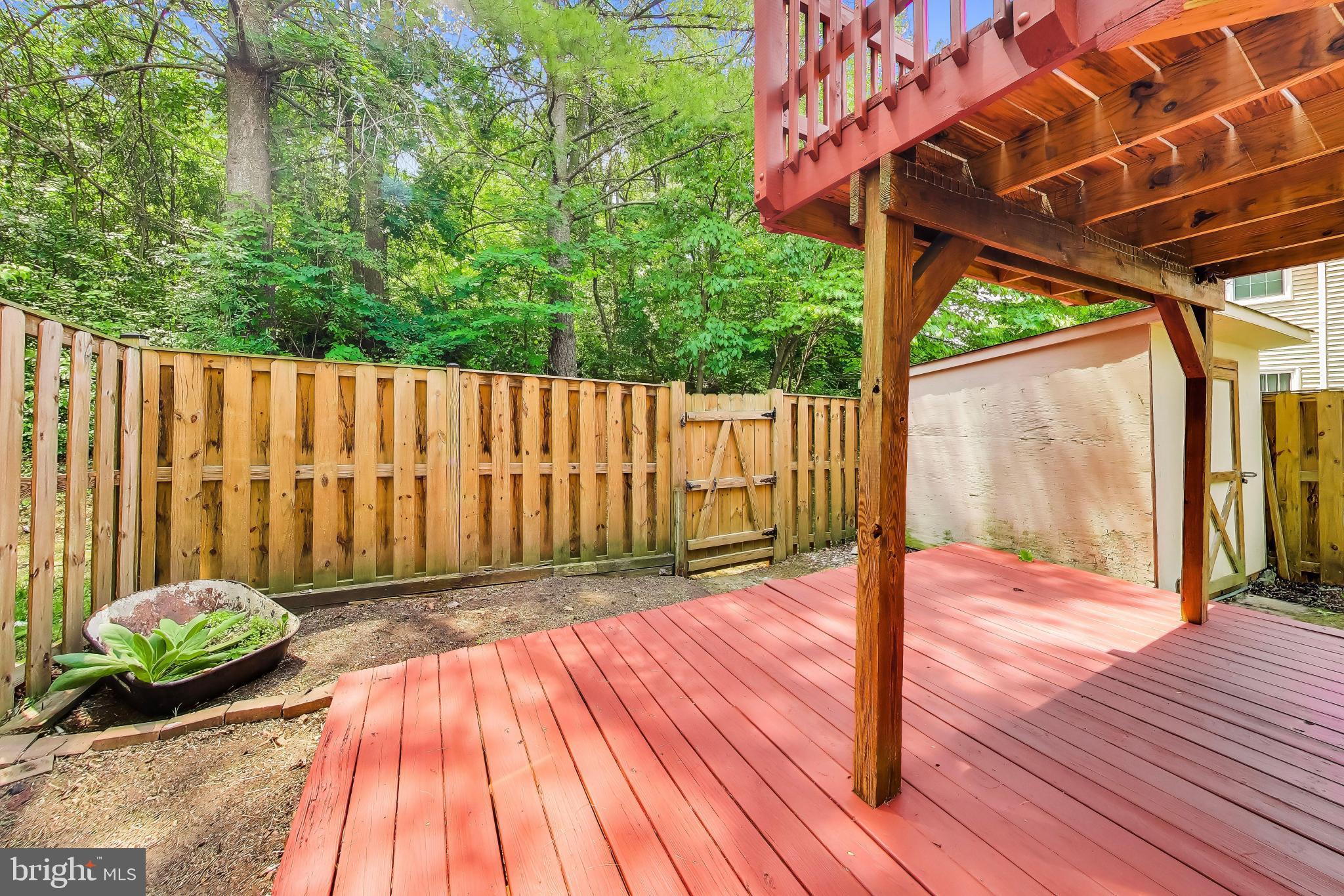 PRINCETON SQUARE - Residential