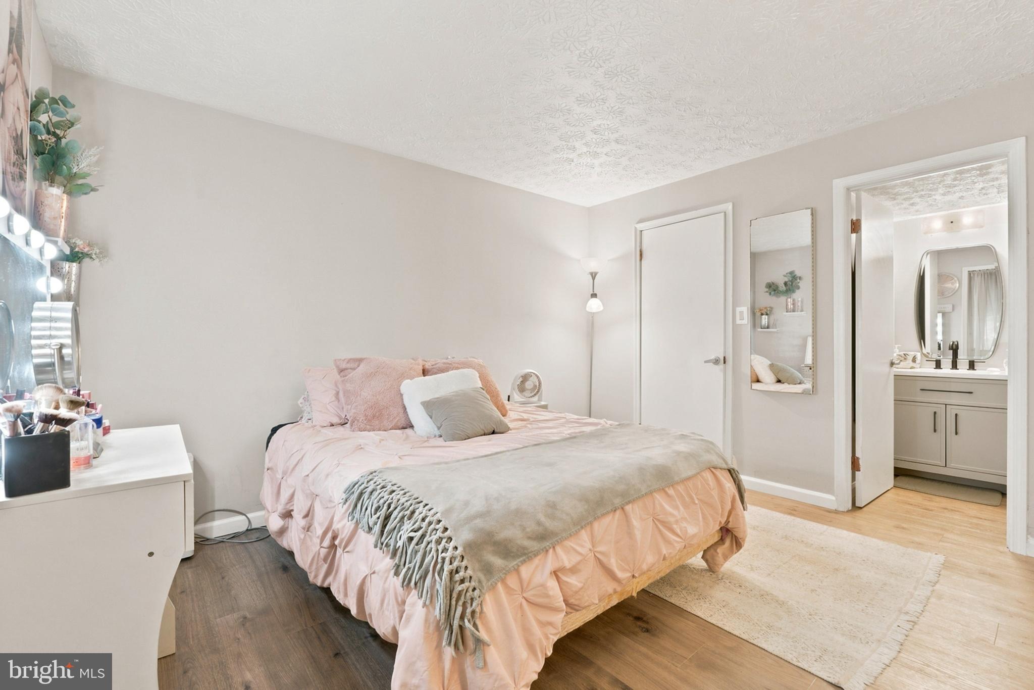 BEECHWOOD - Residential