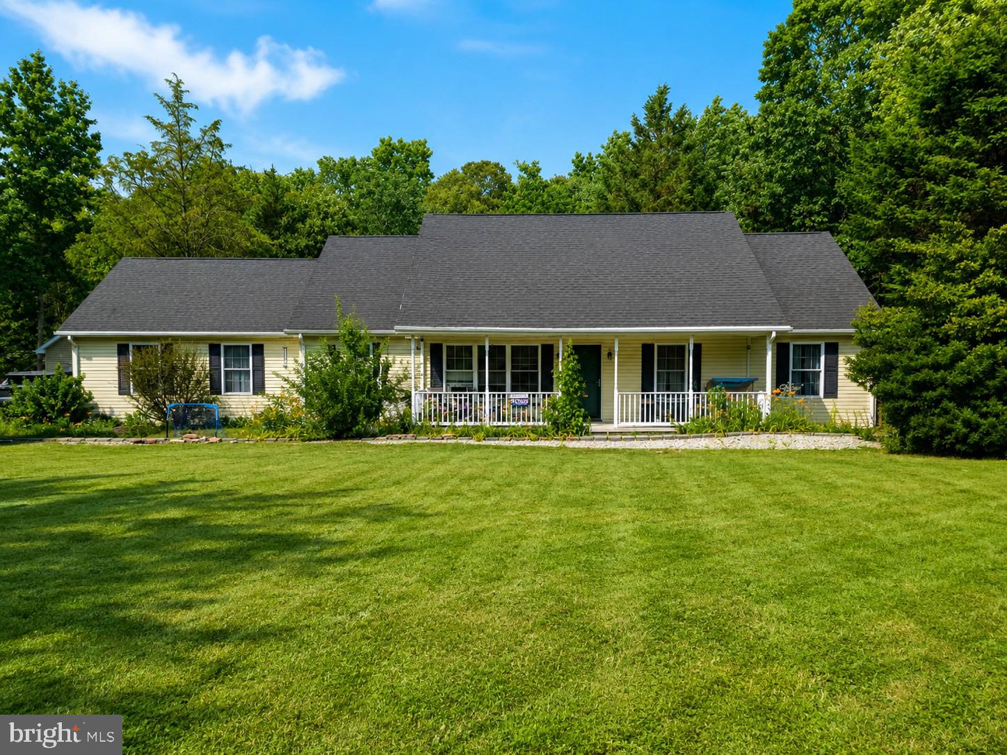 FOREST KNOLL ESTATES - Residential