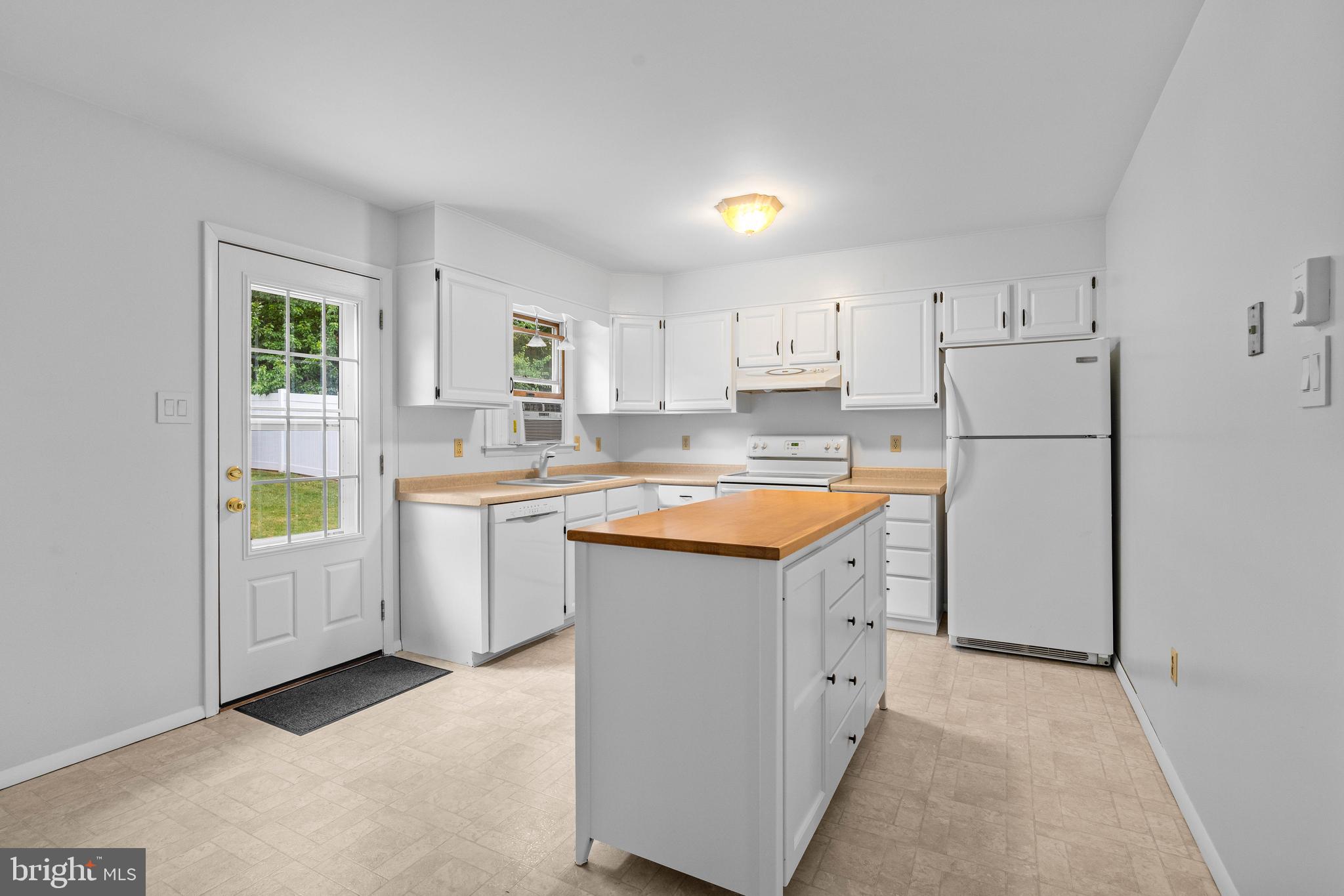 PLEASANT HILLS - Residential