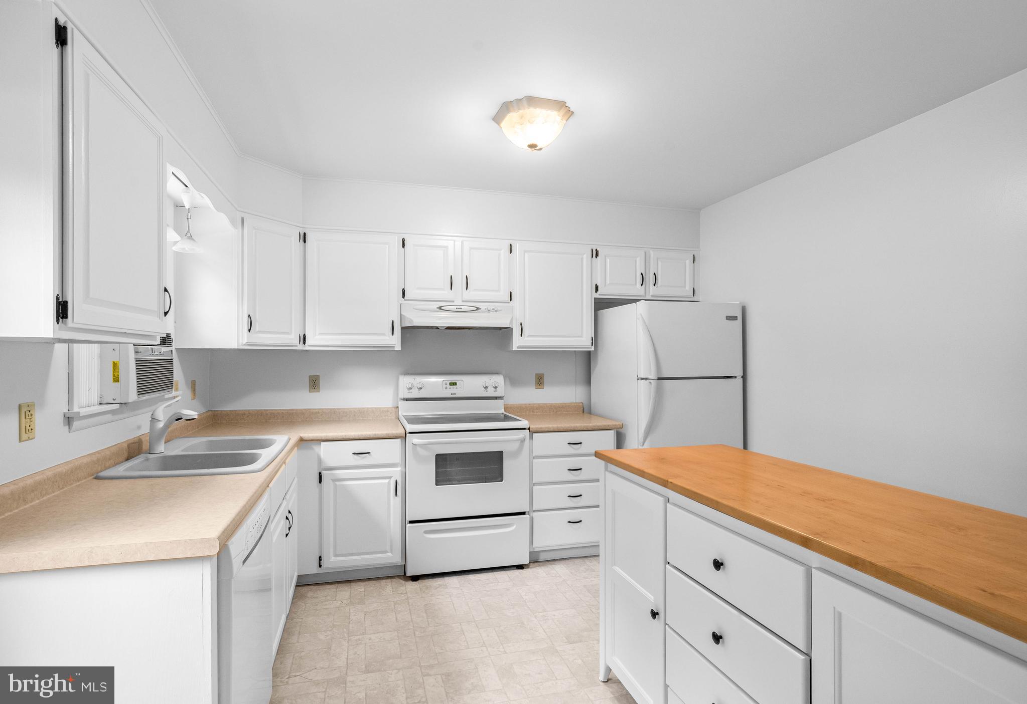 PLEASANT HILLS - Residential
