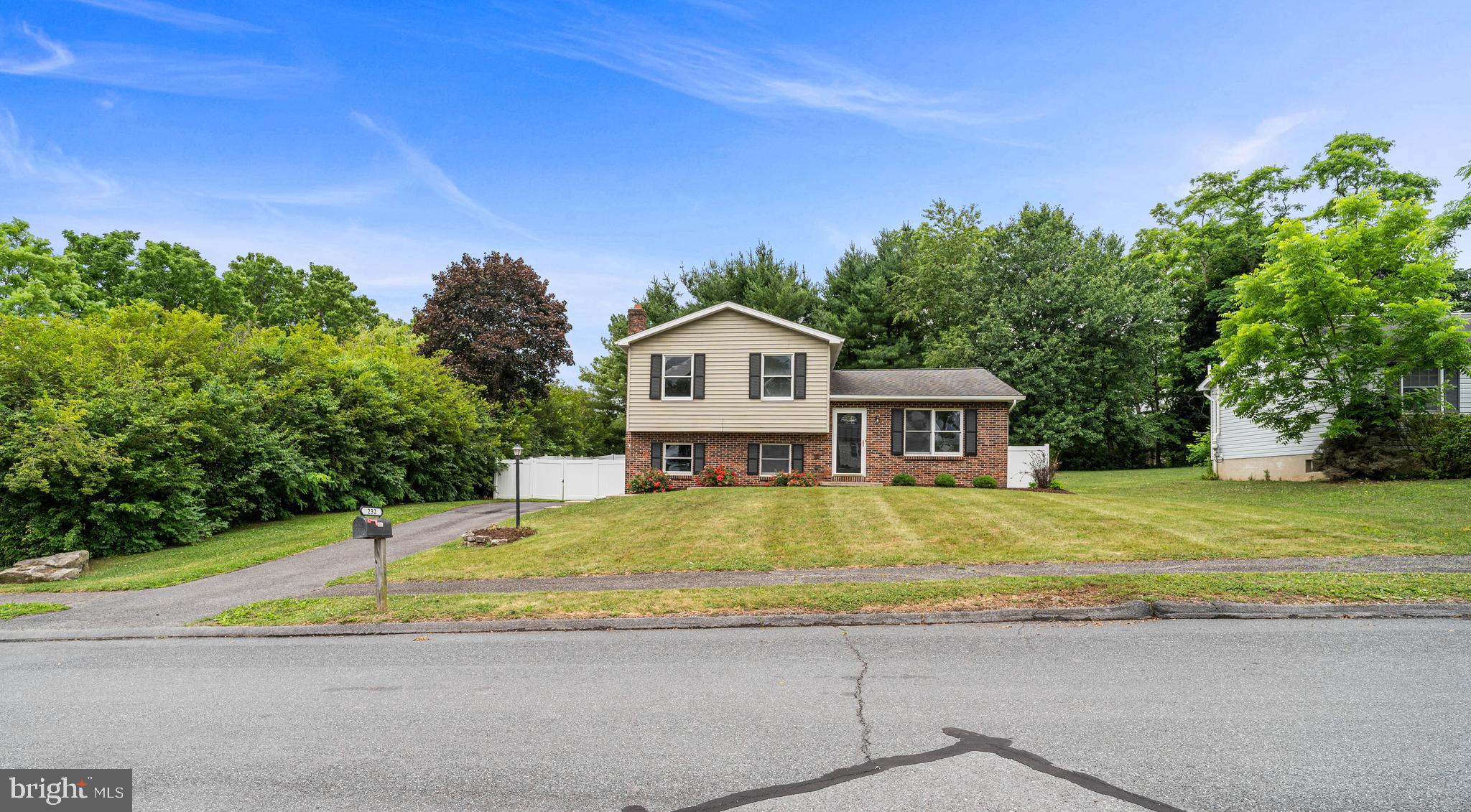 PLEASANT HILLS - Residential