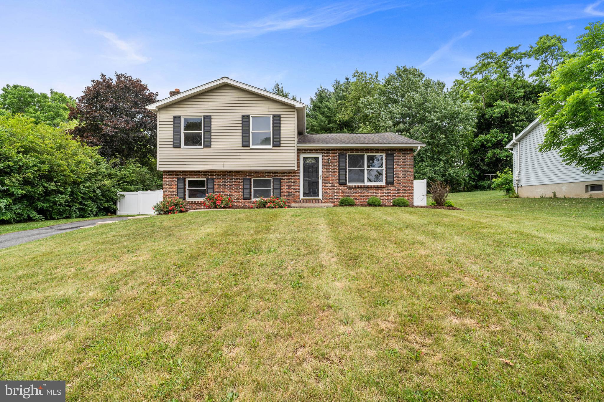 PLEASANT HILLS - Residential