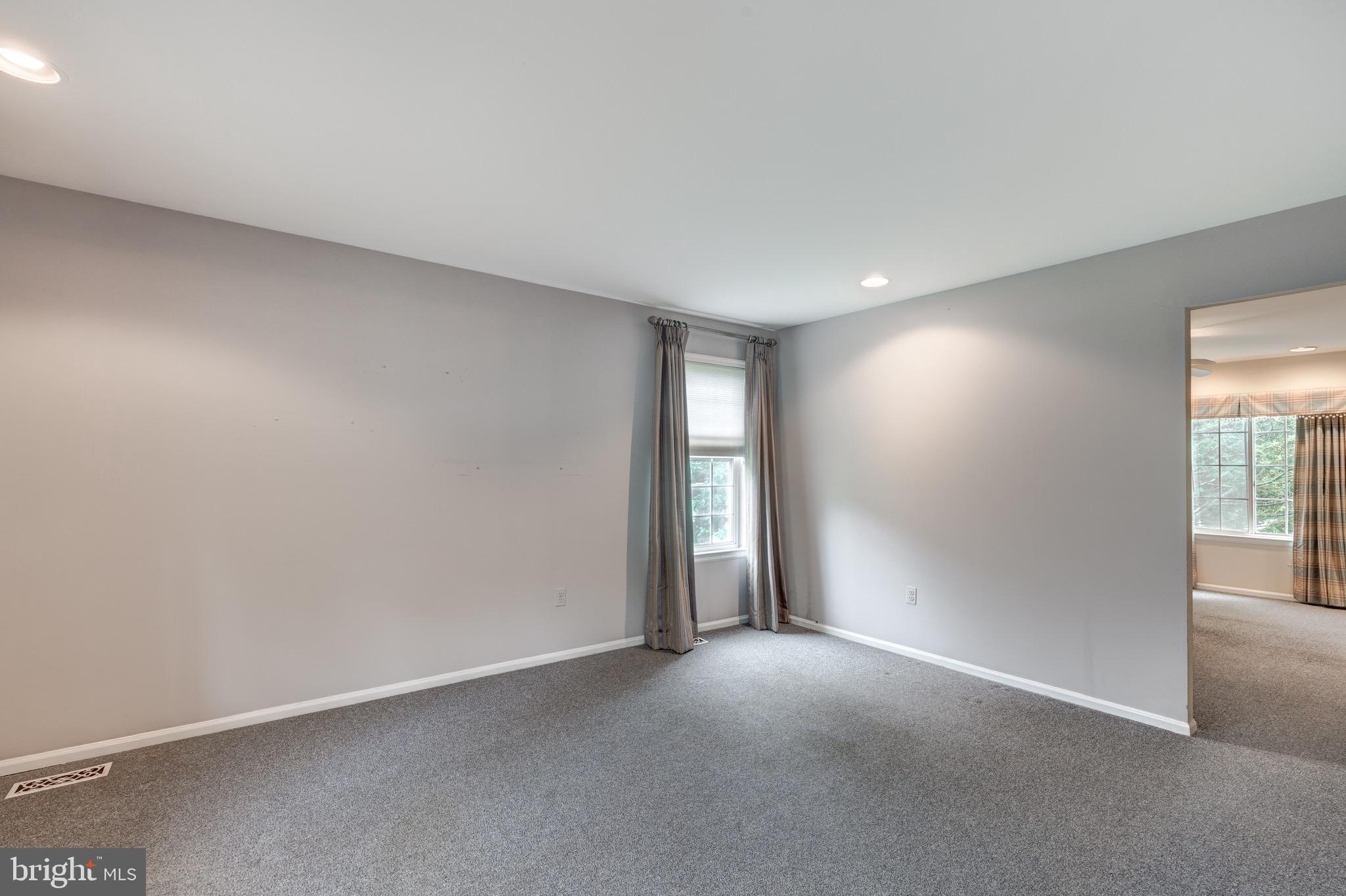 WORTHINGTON GLEN - Residential