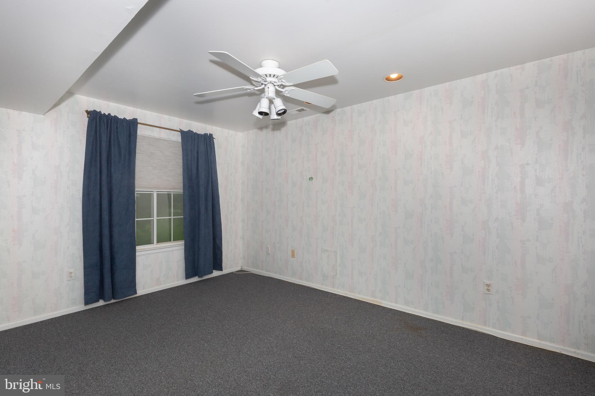 WORTHINGTON GLEN - Residential