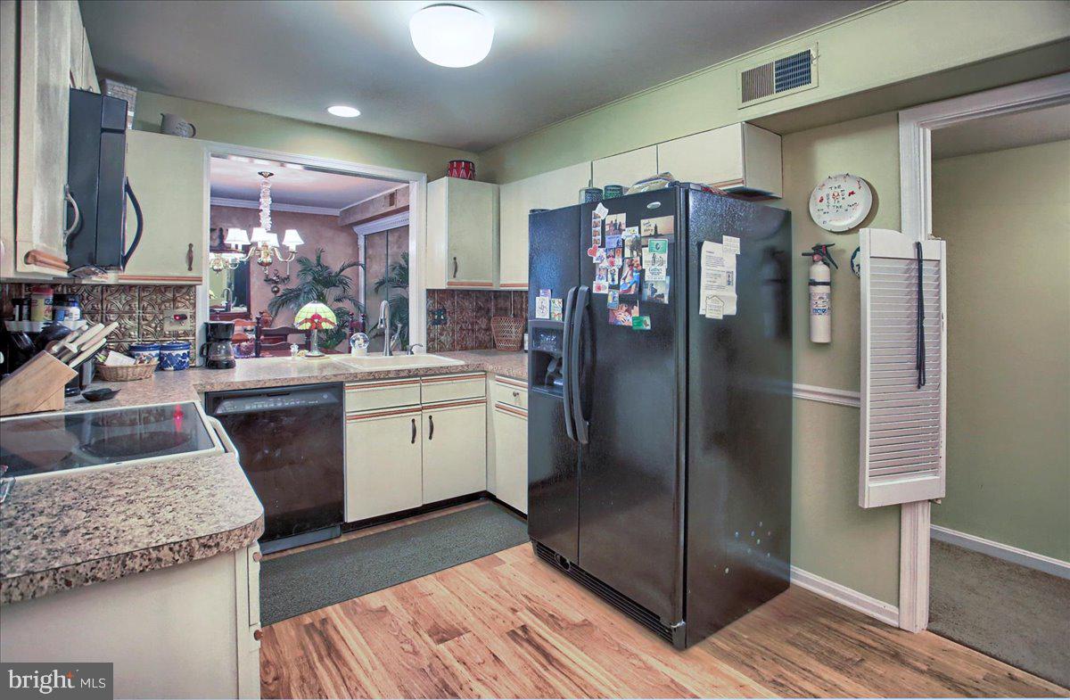 RIDGEVIEW - Residential
