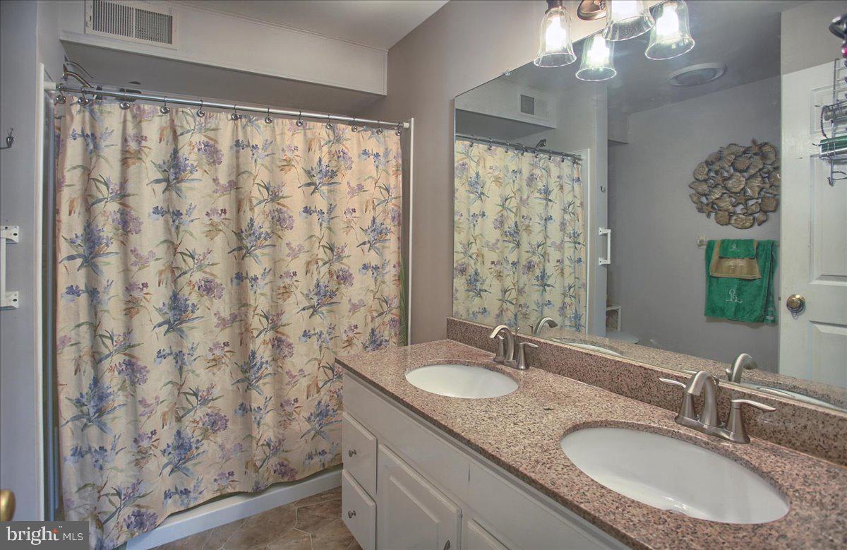 RIDGEVIEW - Residential