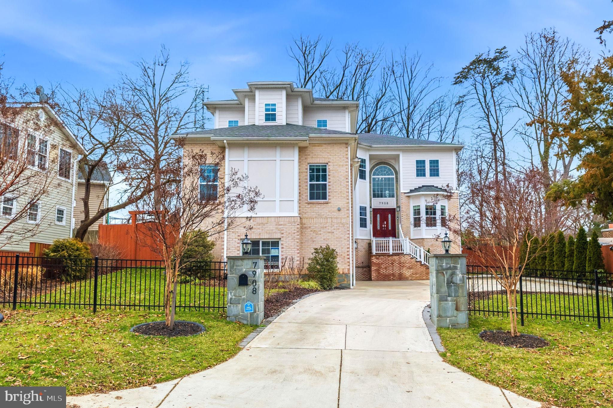 HOLMES RUN ACRES - Residential