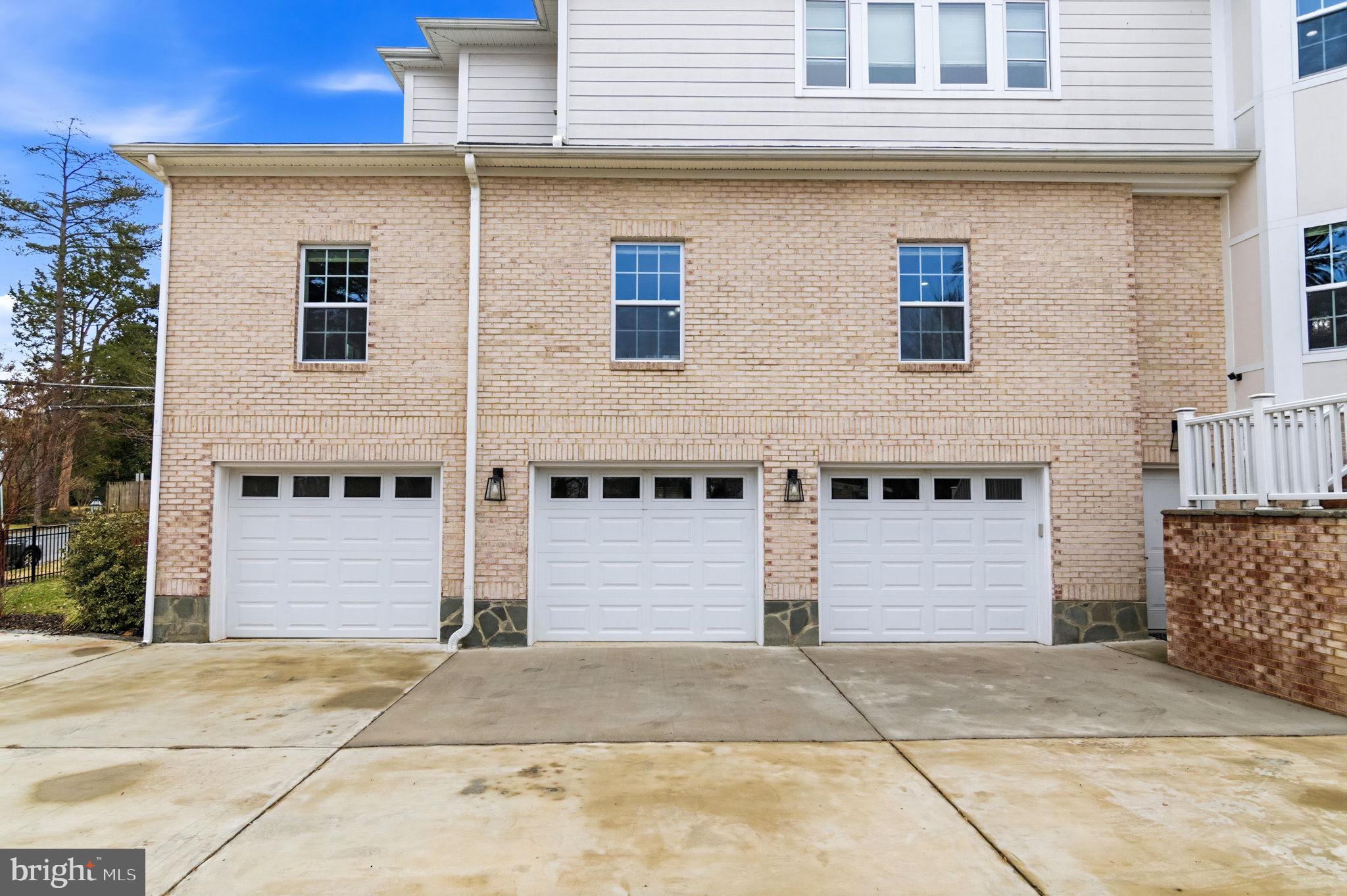 HOLMES RUN ACRES - Residential