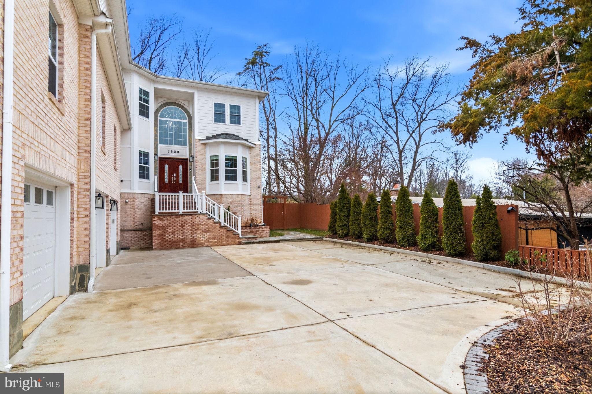 HOLMES RUN ACRES - Residential
