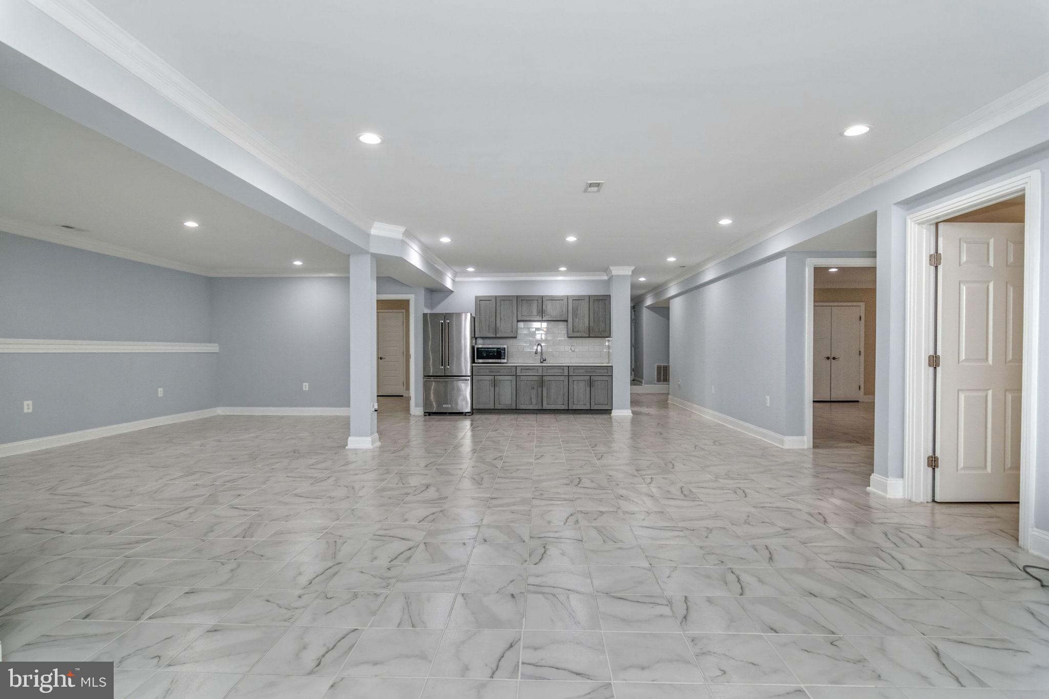 HOLMES RUN ACRES - Residential