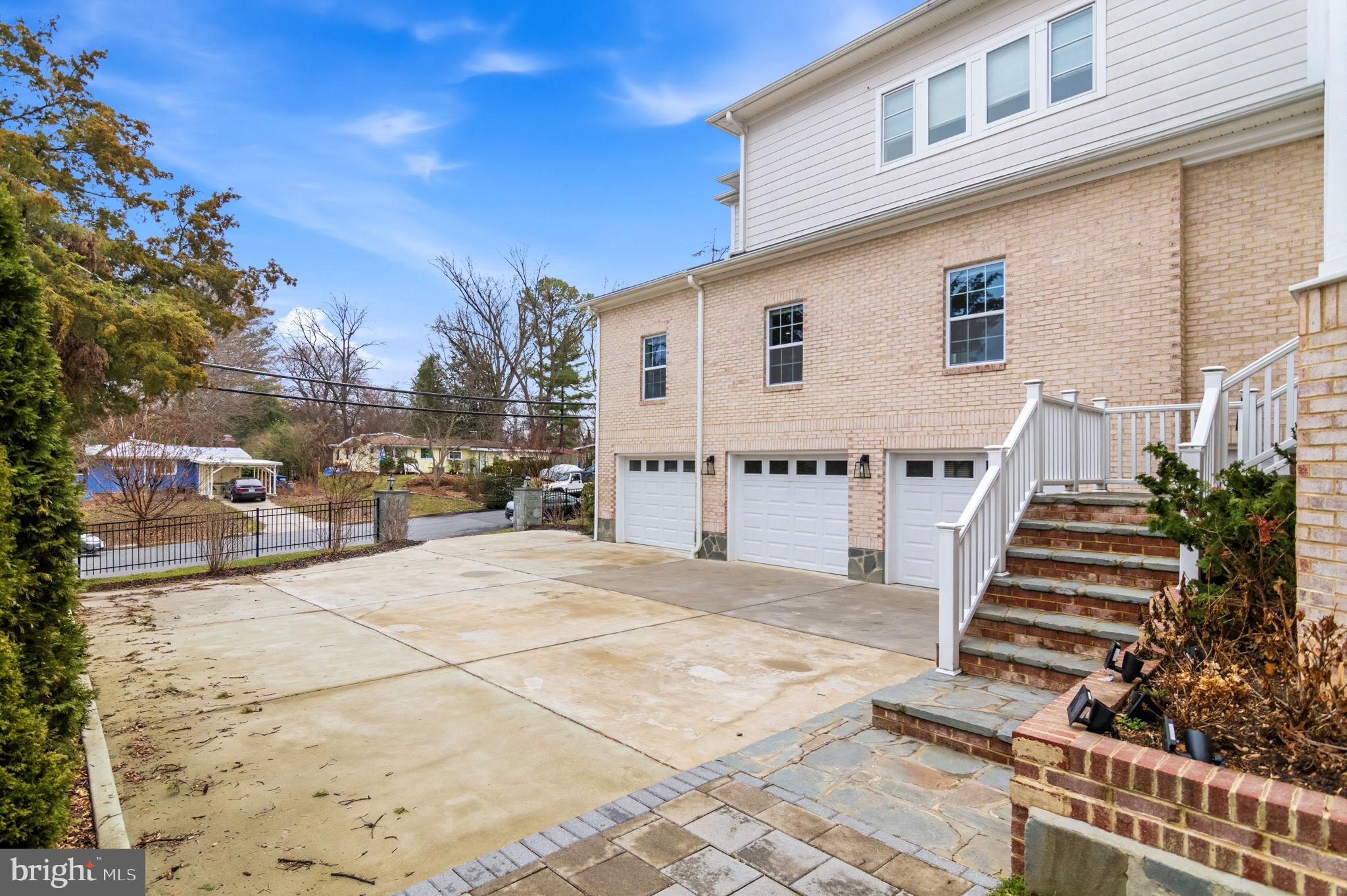 HOLMES RUN ACRES - Residential