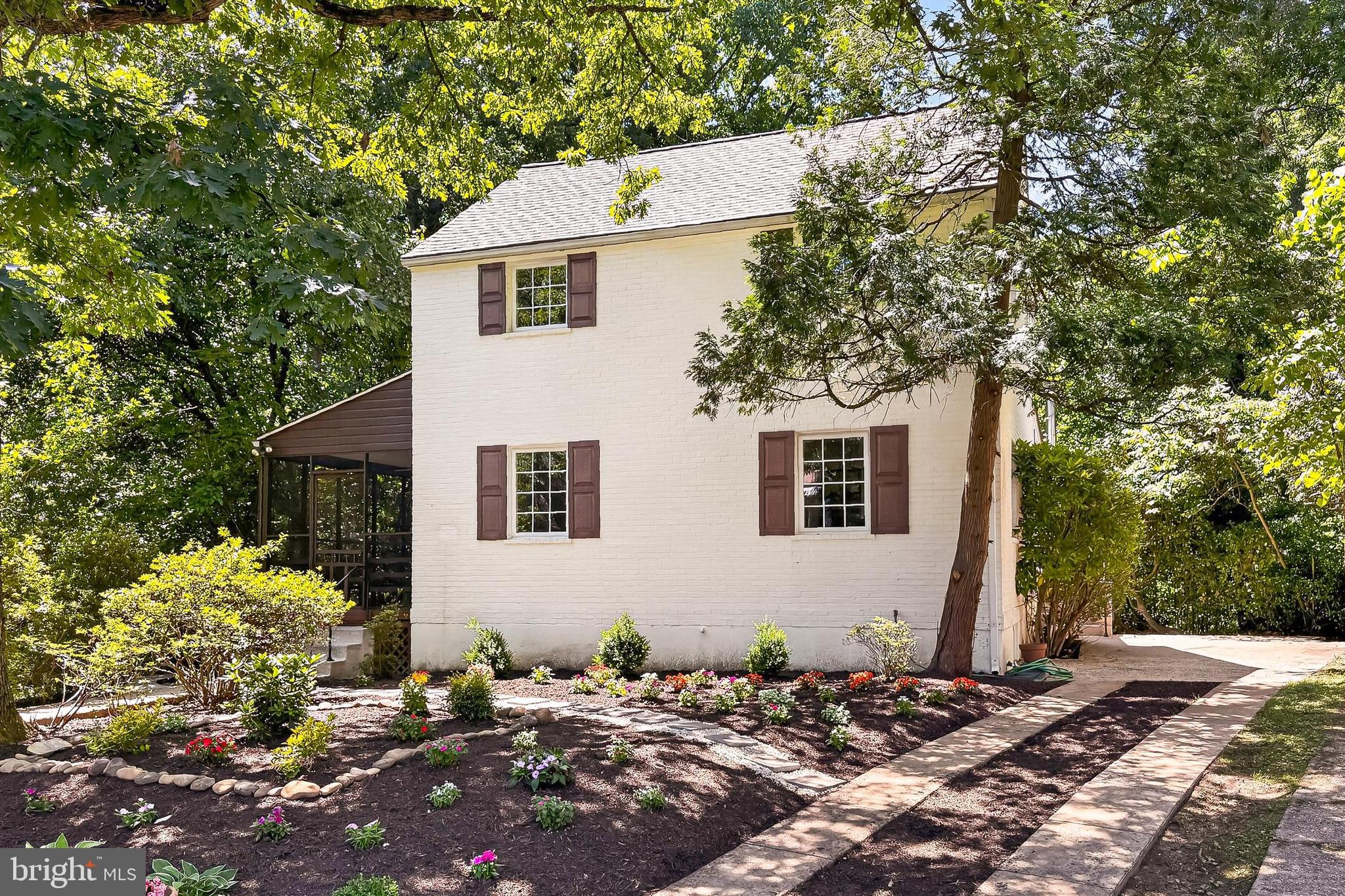 ARLINGTON FOREST - Residential