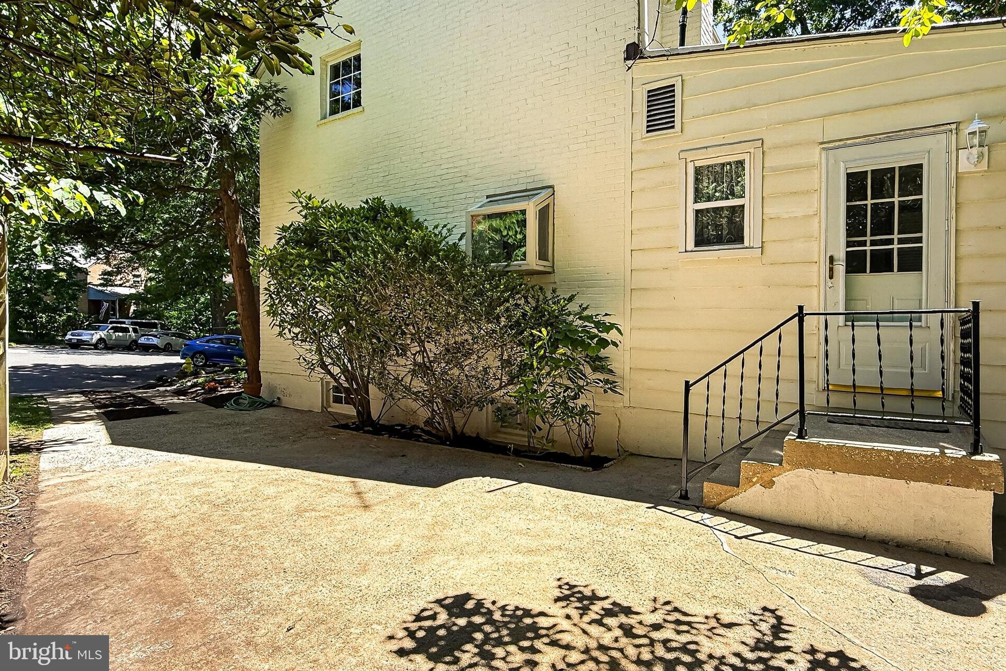 ARLINGTON FOREST - Residential