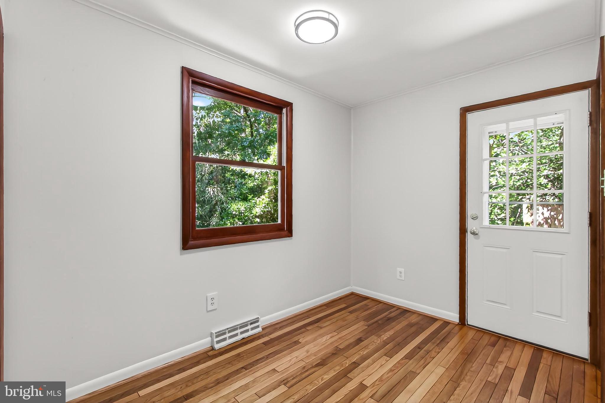 ARLINGTON FOREST - Residential