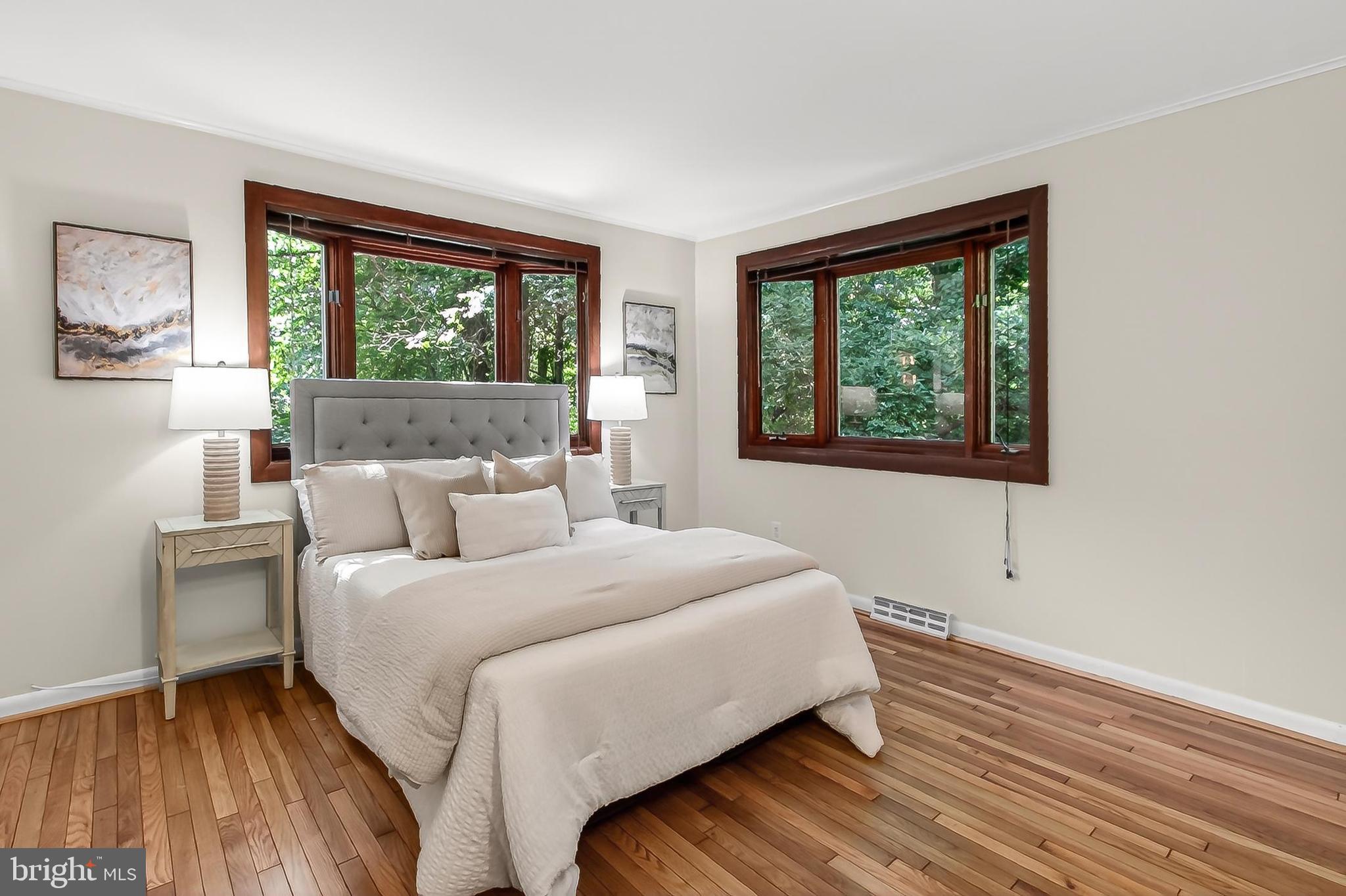 ARLINGTON FOREST - Residential