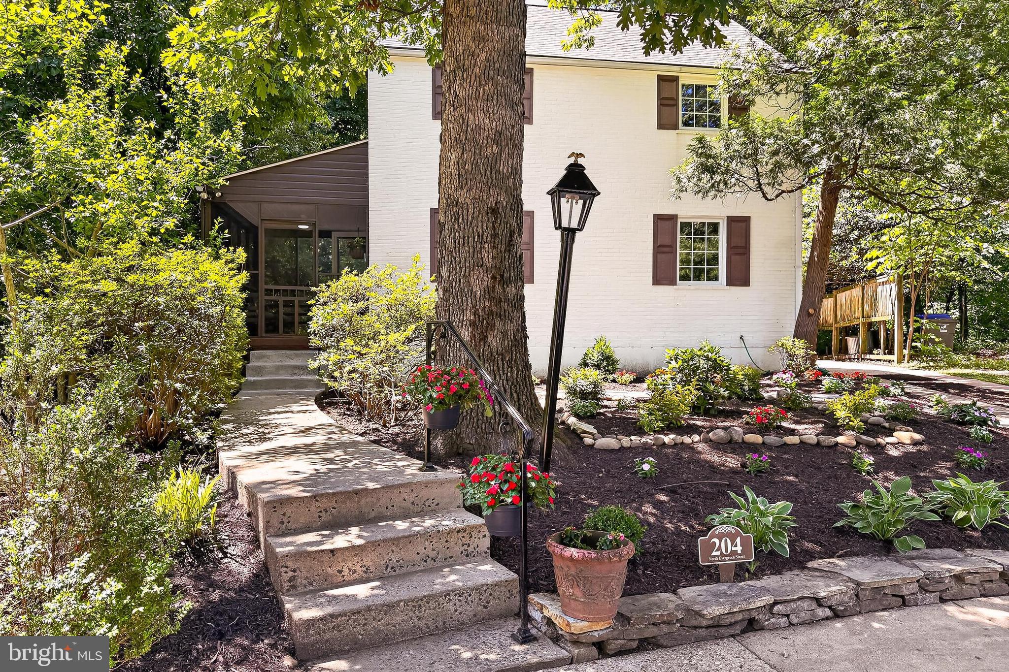 ARLINGTON FOREST - Residential