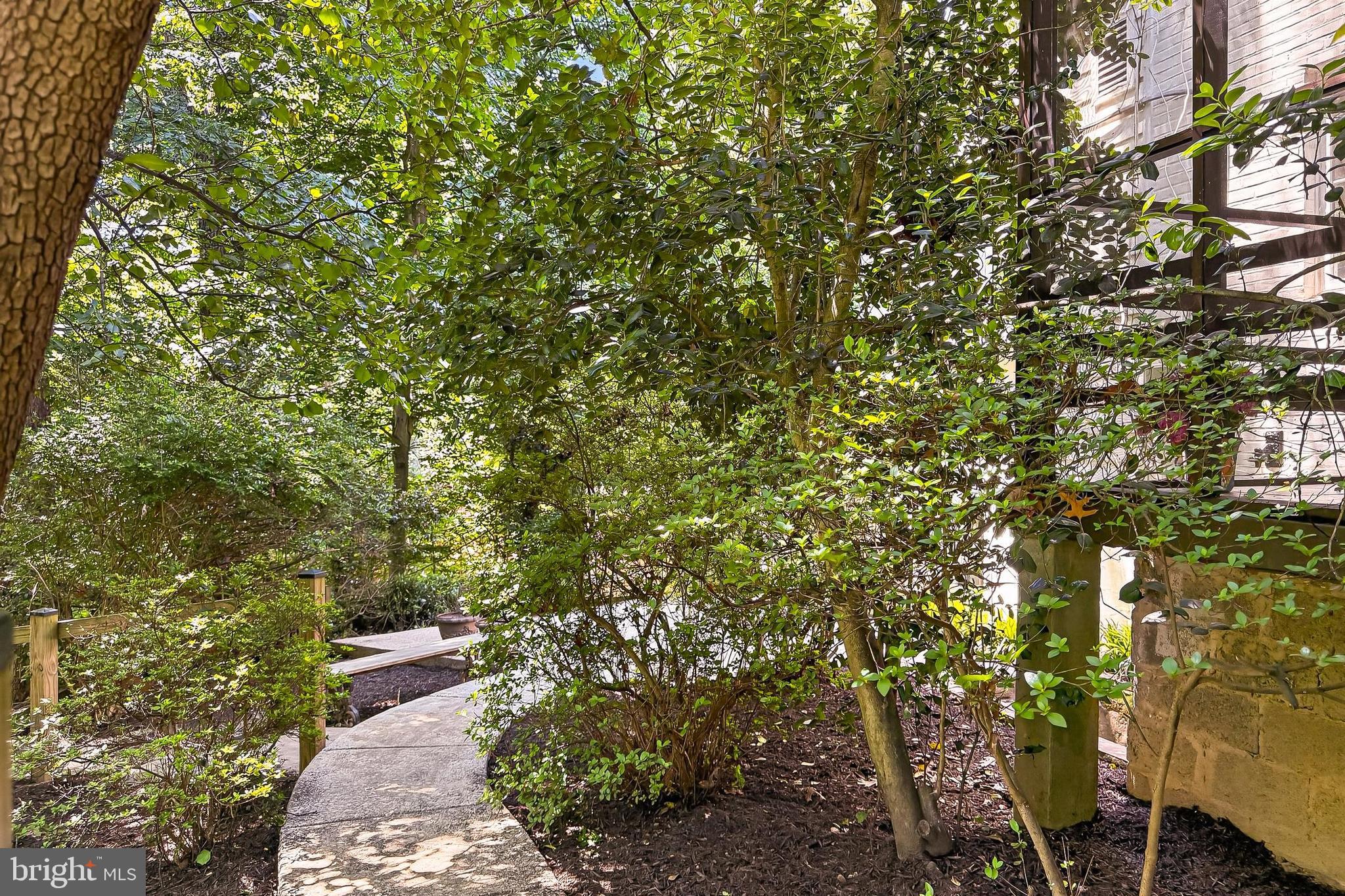 ARLINGTON FOREST - Residential