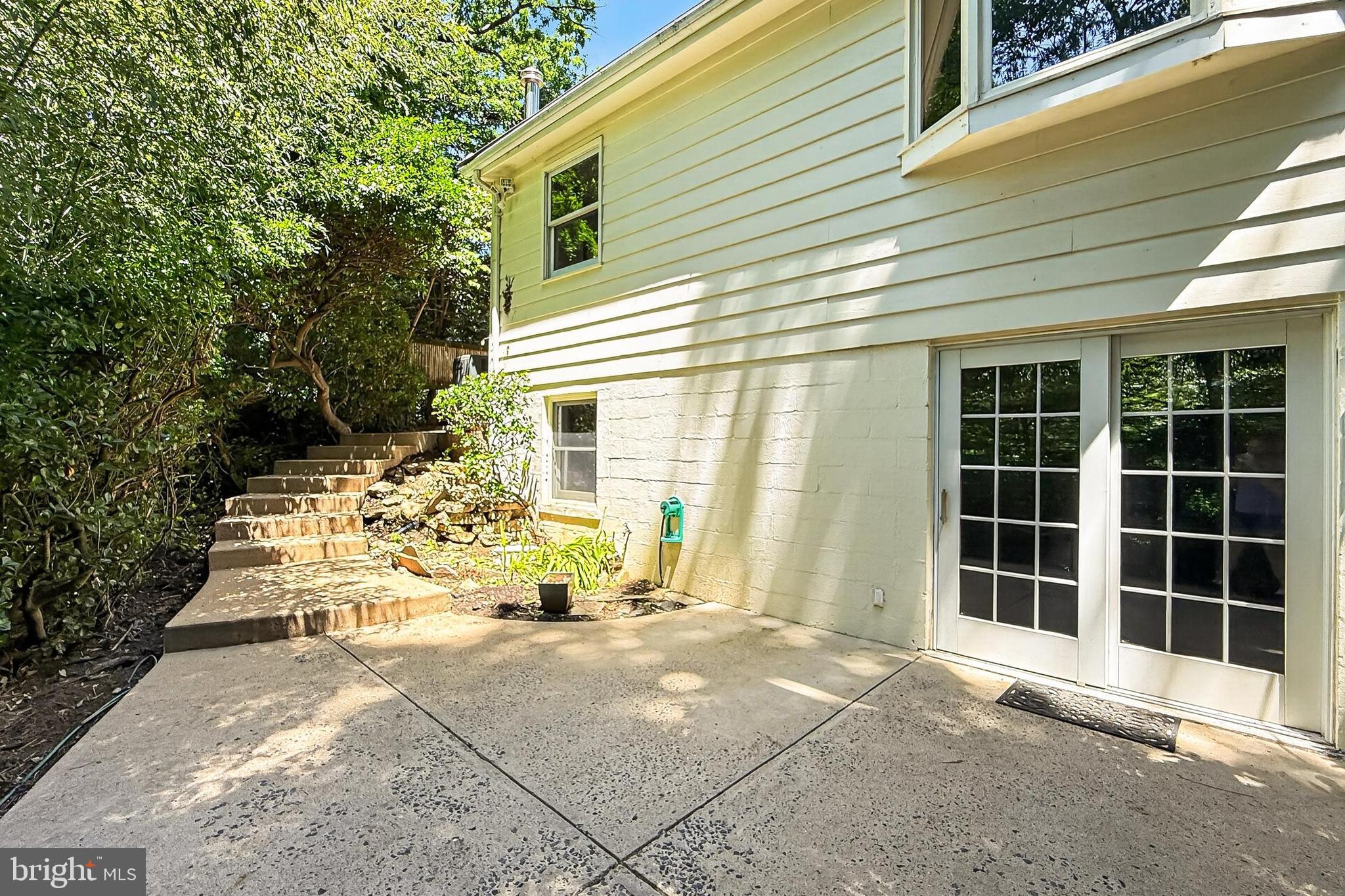 ARLINGTON FOREST - Residential