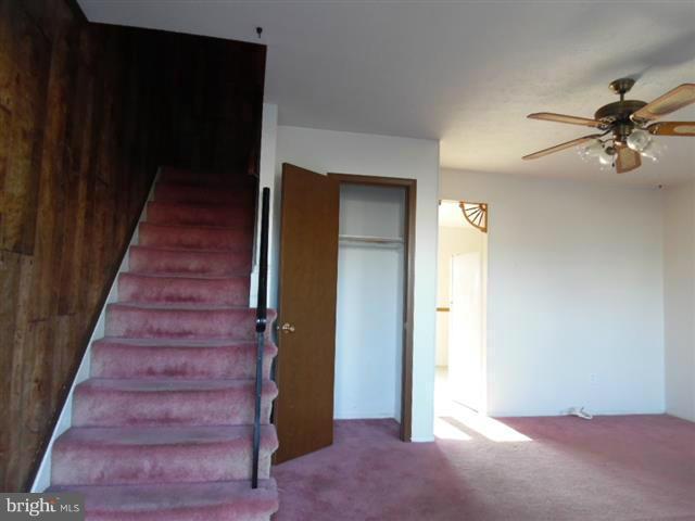 HARFORD SQUARE - Residential