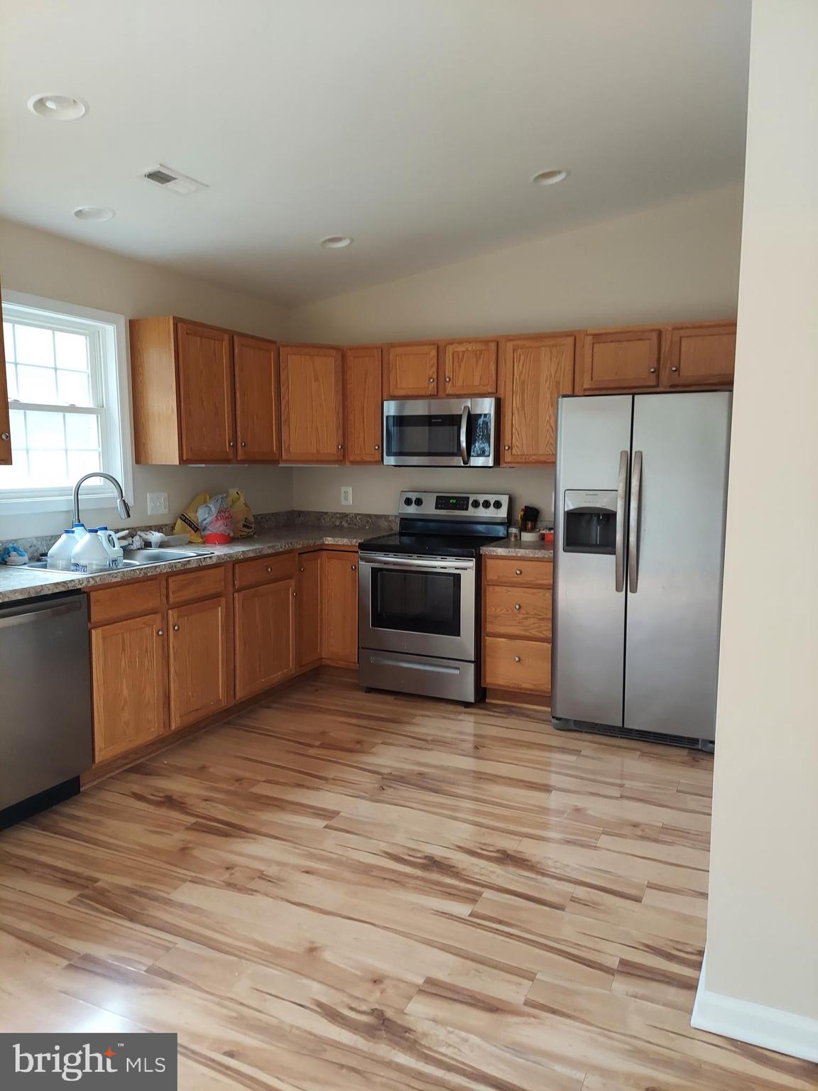SHEN FARMS - Residential Lease