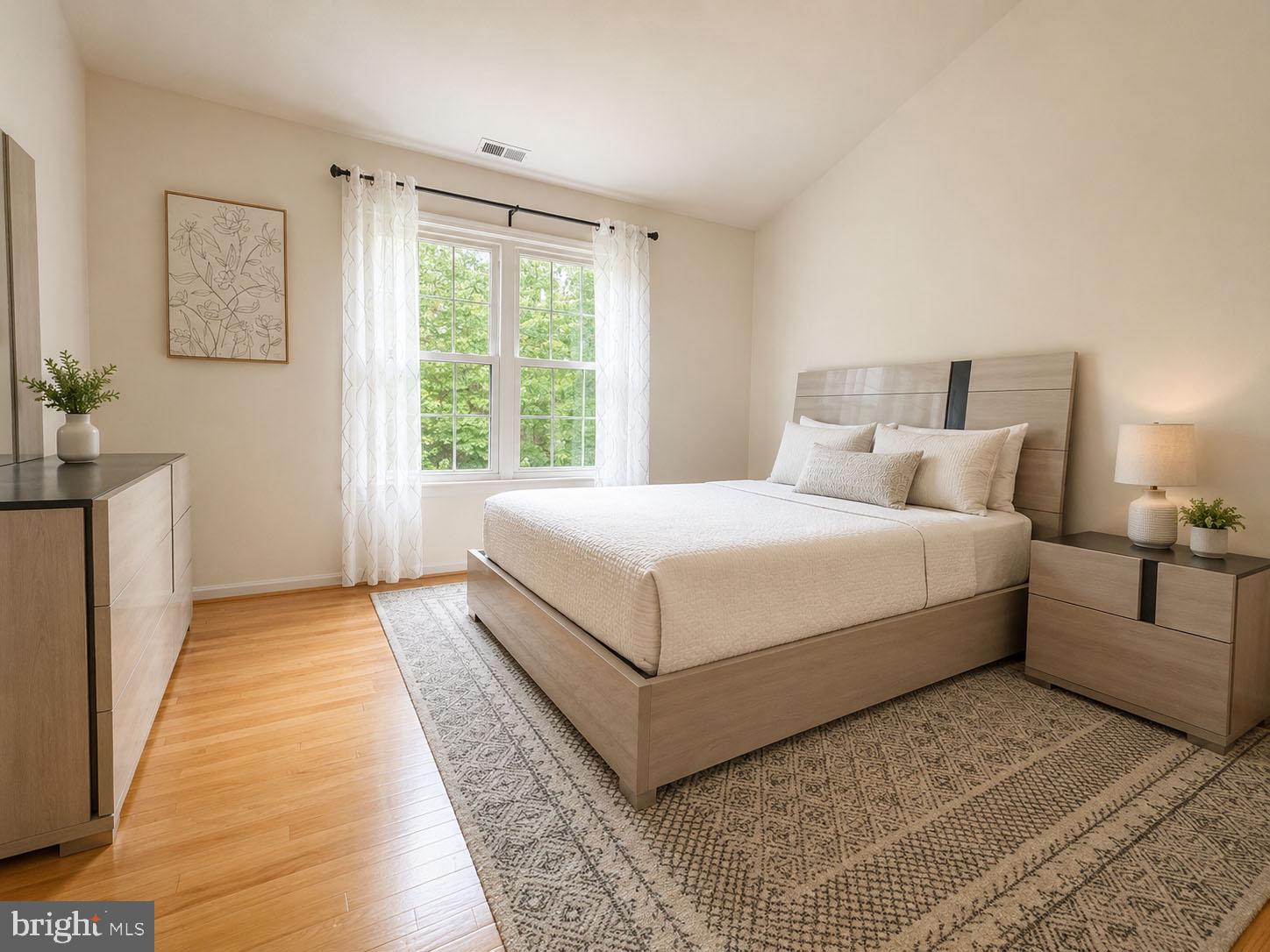 BLUNT COMMONS - Residential
