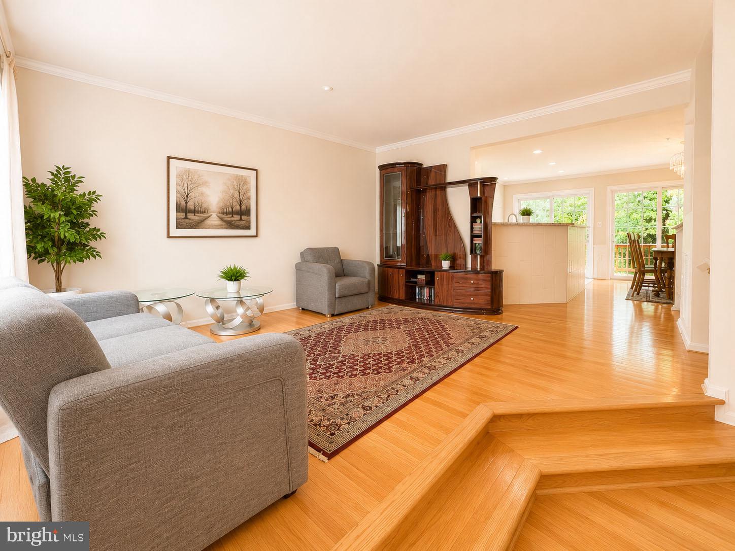 BLUNT COMMONS - Residential