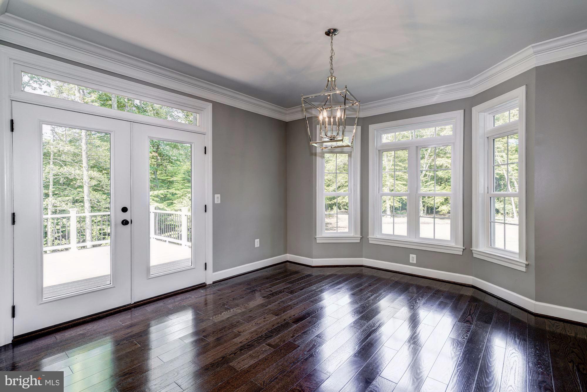 MASON NECK - Residential