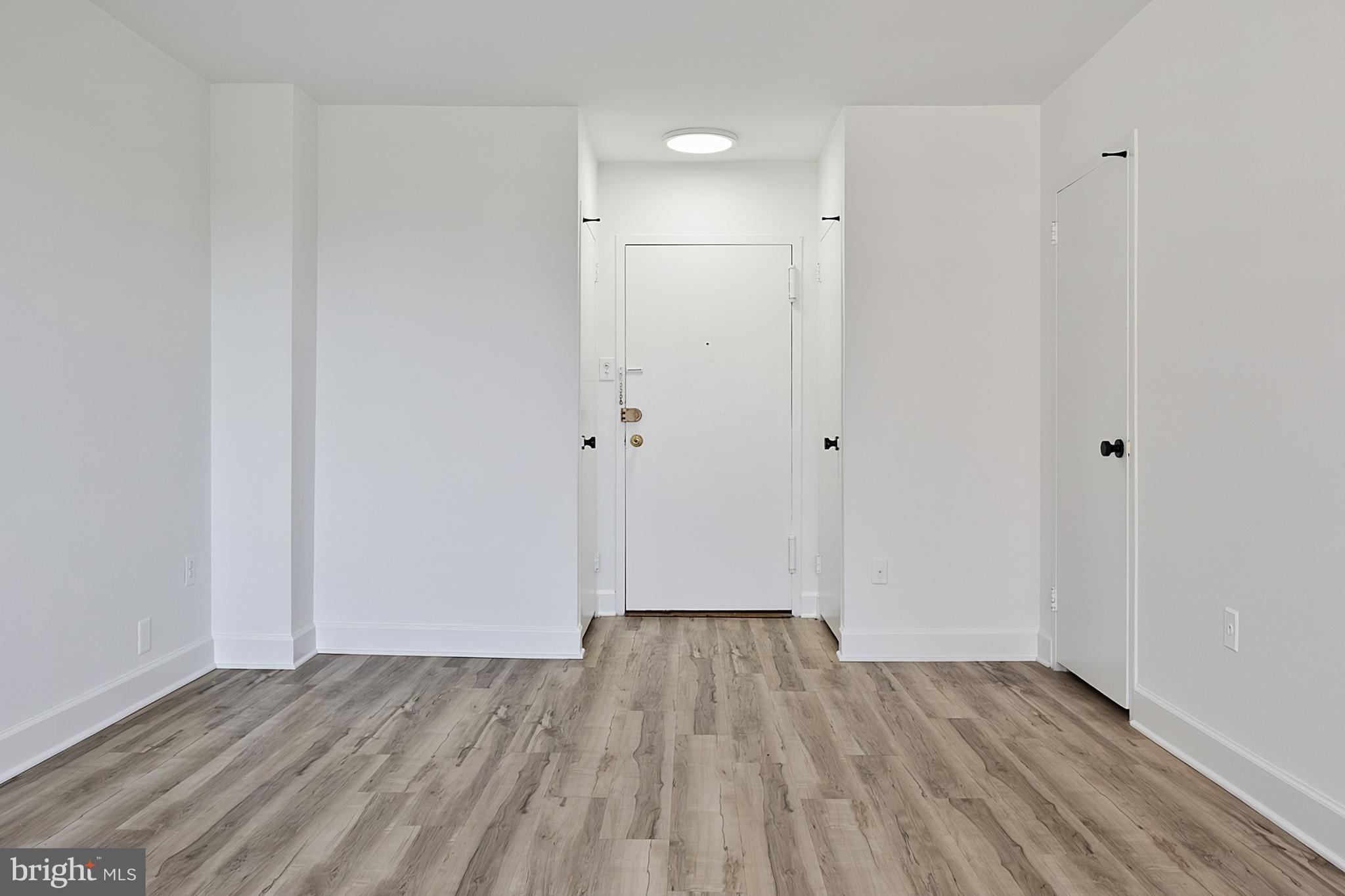 RIVER PLACE - Residential
