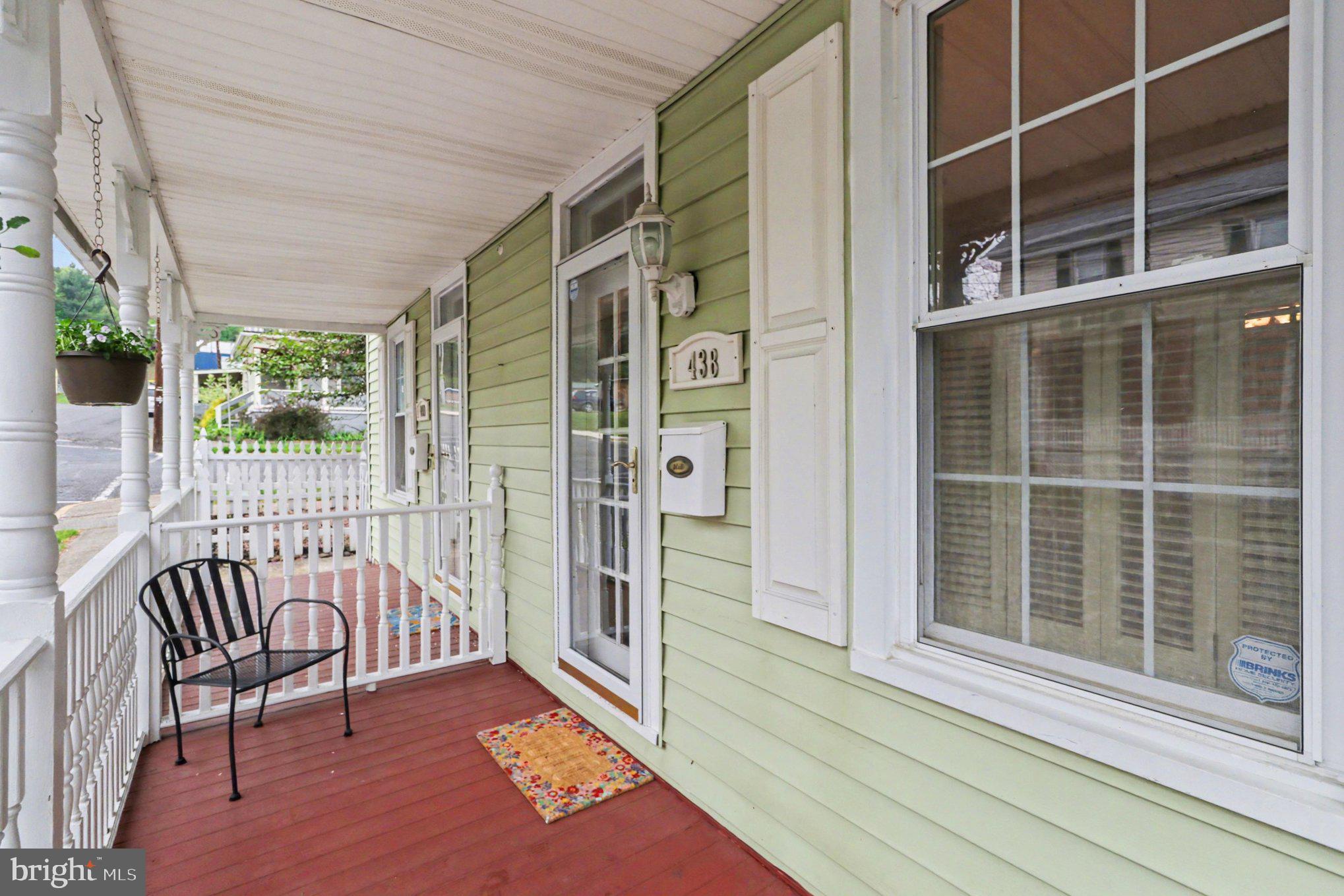 NEWPORT - Residential