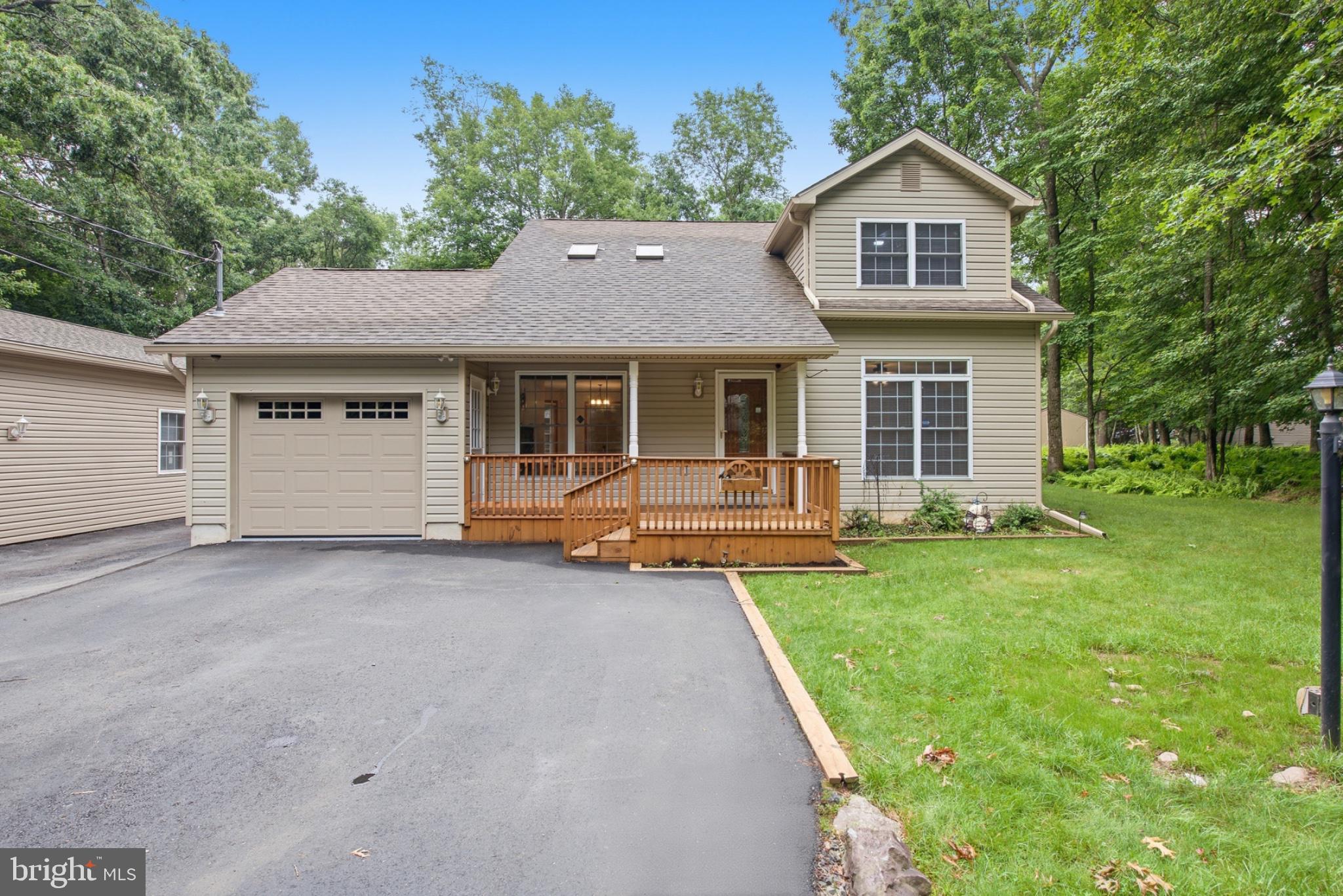 TOWAMENSING TRAILS - Residential