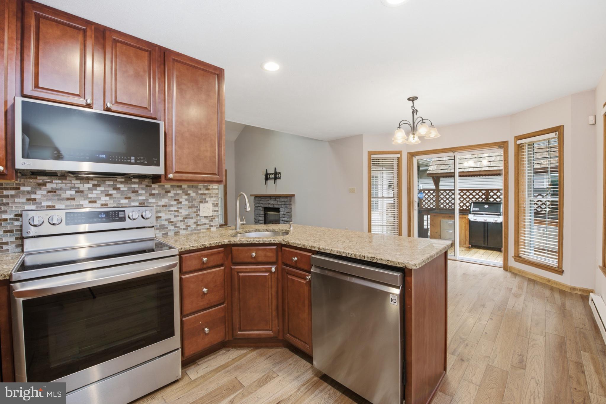 TOWAMENSING TRAILS - Residential