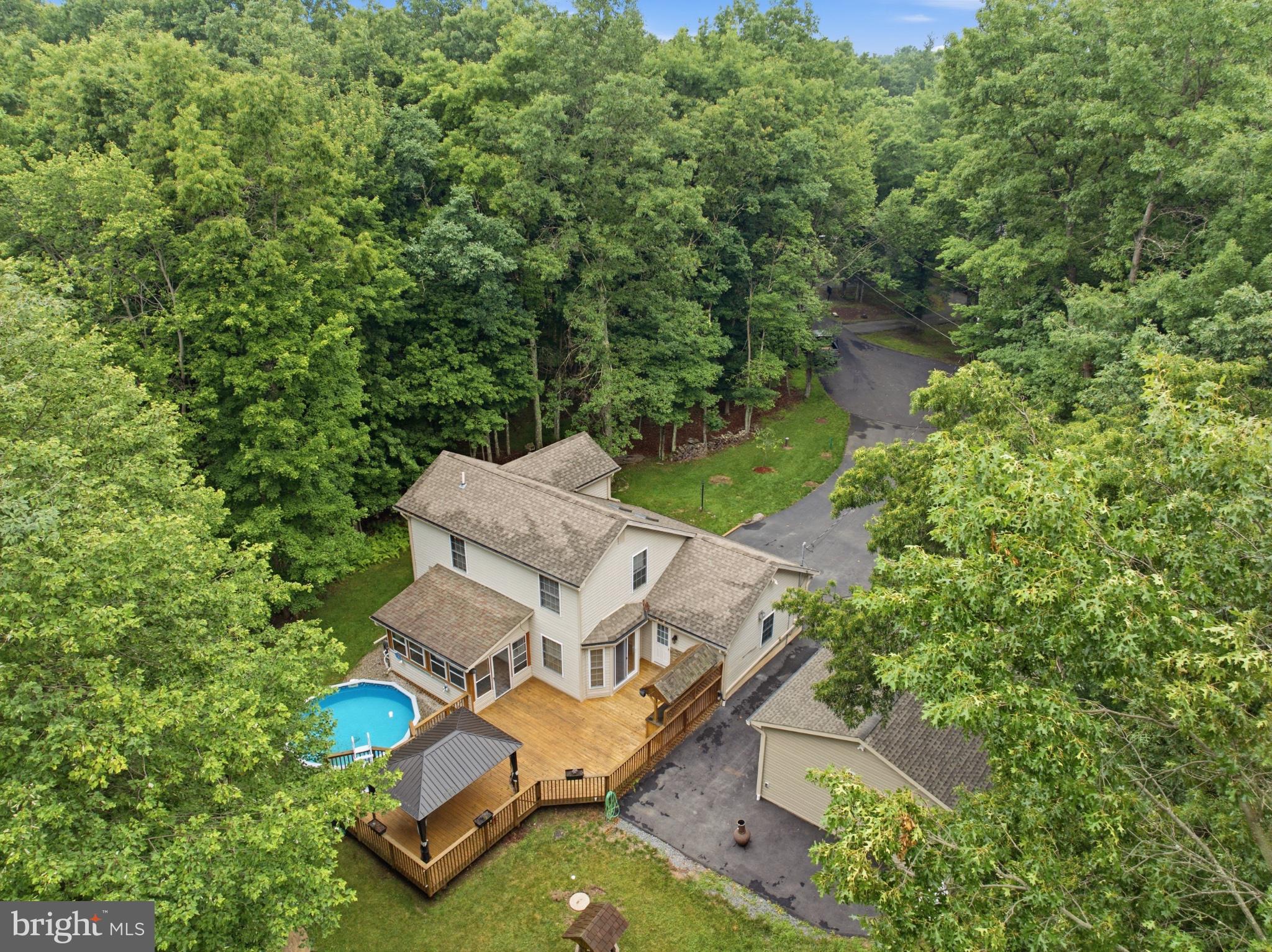 TOWAMENSING TRAILS - Residential