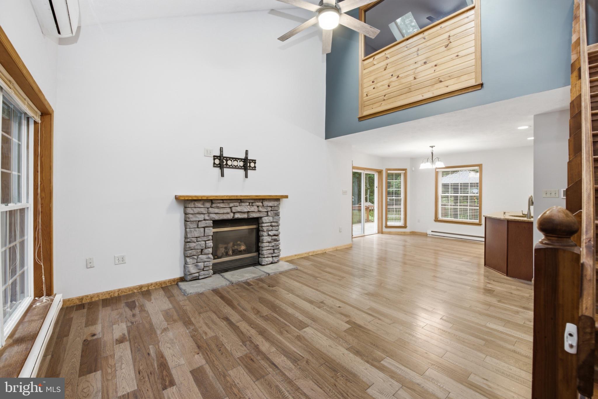 TOWAMENSING TRAILS - Residential