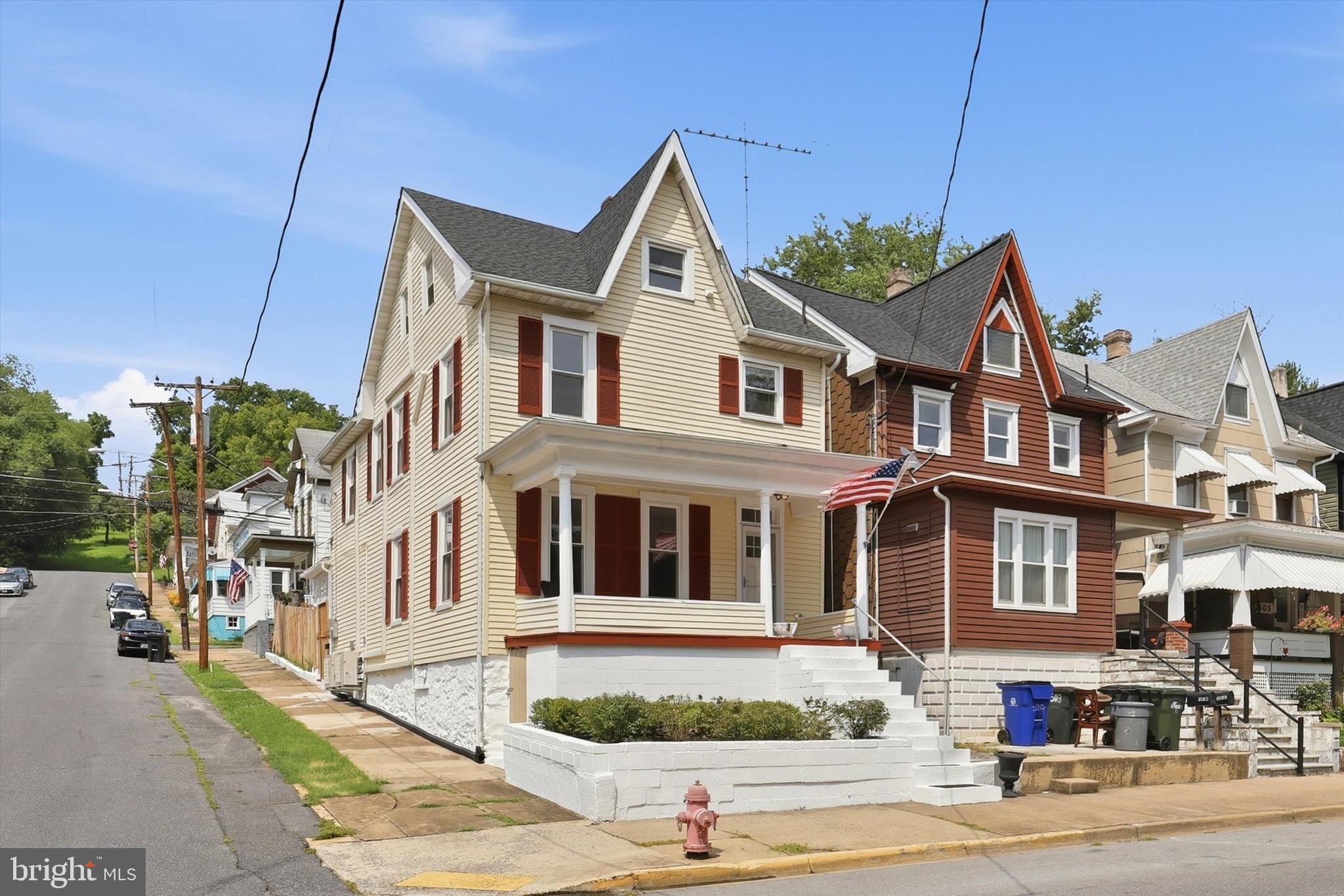 BRUNSWICK - Residential