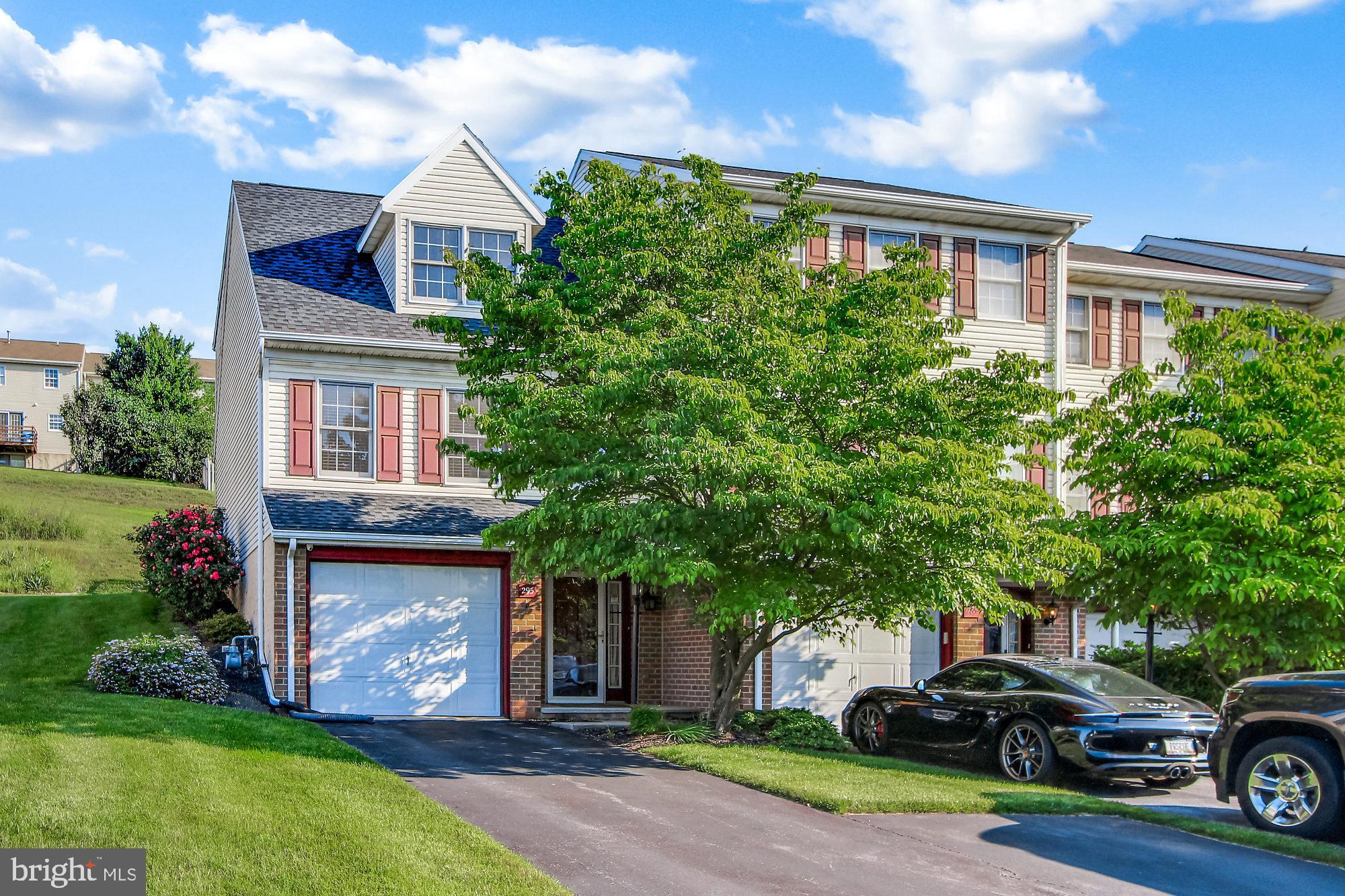 WOODMONT ESTATES - Residential