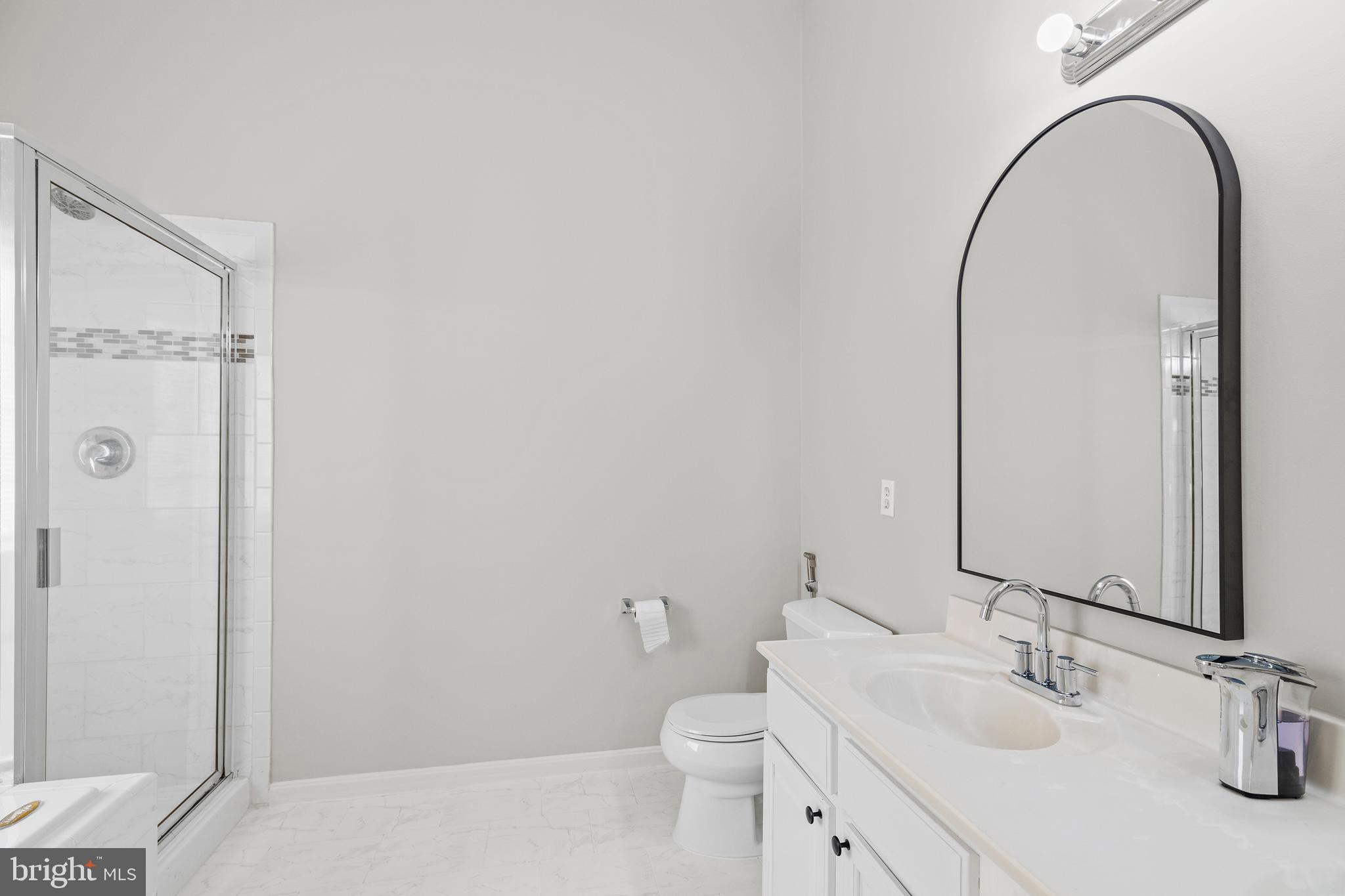 SIGNATURE AT BROADLANDS - Residential