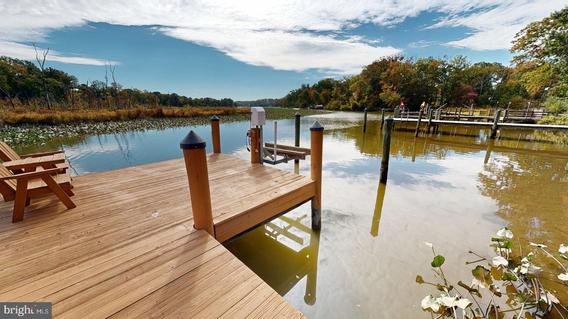 RIVERSIDE ESTATES - Residential