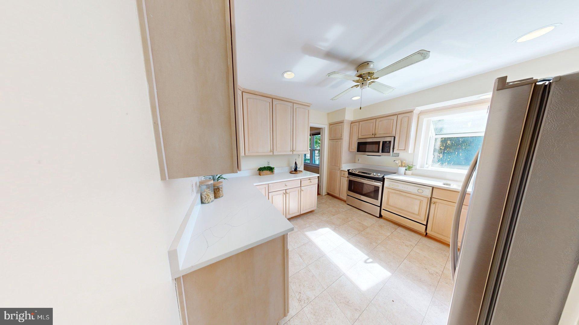 RIVERSIDE ESTATES - Residential