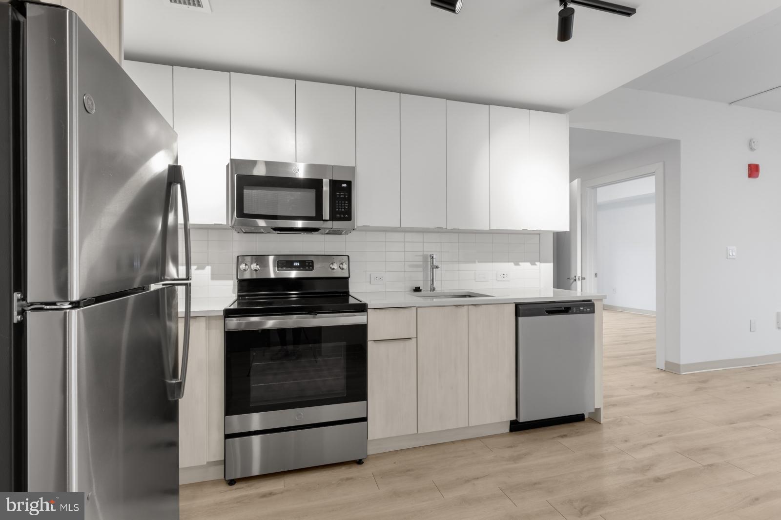Available NOW | Leasing Special: 2 months FREE on a 12 month lease! Gross rent is $2,340/month, net effective rent is $1,950/month. *For any applications that are received within 24 hours of a scheduled showing tenant to receive $500 Visa gift card after move in!* Only 1st month's rent and security deposit due upfront prior to move-in!

Building Features & Amenities: Elevator, Fitness Center, Garage Parking, Community WiFi, Storage Cages, Bike Storage, Secure Package Area, Co-Working Areas, Stylish TV Lounge, Rooftop Lounge with Green Space, Secure Key Fob Entry, Video Security System. Welcome to Mily on Green, an upscale residence offering sophisticated living in the heart of the city. Our innovative two- and three-bedroom apartments are designed with modern living in mind, featuring spacious layouts, central air, high-end appliances, and in-unit washer/dryers. Each floor has a storage cage room included in the amenities fee. Unit #312 is a beautiful 2 bed, 1 bath apartment on the third floor. Every apartment features sleek kitchens with ENERGY STAR stainless steel appliances and open floor plans that create a bright, airy atmosphere. Luxurious bathrooms boast modern fixtures, while spacious bedrooms are flooded with natural light and offer generous closet space. Located in the vibrant Spring Garden neighborhood, you'll have easy access to shopping at Giant, Aldi, Target, and Whole Foods. Local favorites include Retro Fitness, Green Room, Lorraine, The Fairmount Tavern, Bar Hygge, and tons more! Enjoy a short commute throughout the city and beyond. Call today to experience modern, sustainable living at Mily on Green! Tenant to receive a credit upon move-in to use how they choose during the lease term. Listed rent reflects leasing special. Leasing specials are for new residents only.

Lease Terms:

Generally, 1st month, 12th month, and 1 month security deposit due at, or prior to, lease signing. Other terms may be required by Landlord. $55 application fee per applicant. Pets are conditional on owner's approval and may require an additional fee and monthly pet rent, if accepted. (Generally, $250 one time pet fee plus $25/month/pet rent). Tenants responsible for: electricity, water, gas, cable, and a $75/month amenities fee. Off-street garage parking is available for an additional $300/month. Landlord Requirements: Applicants to make 3x the monthly rent in verifiable net income, credit history to be considered (i.e. no active collections), no evictions within the past 4 years, and must have a verifiable rental history with on-time rental payments. Exceptions to this criteria may exist under the law and will be considered.