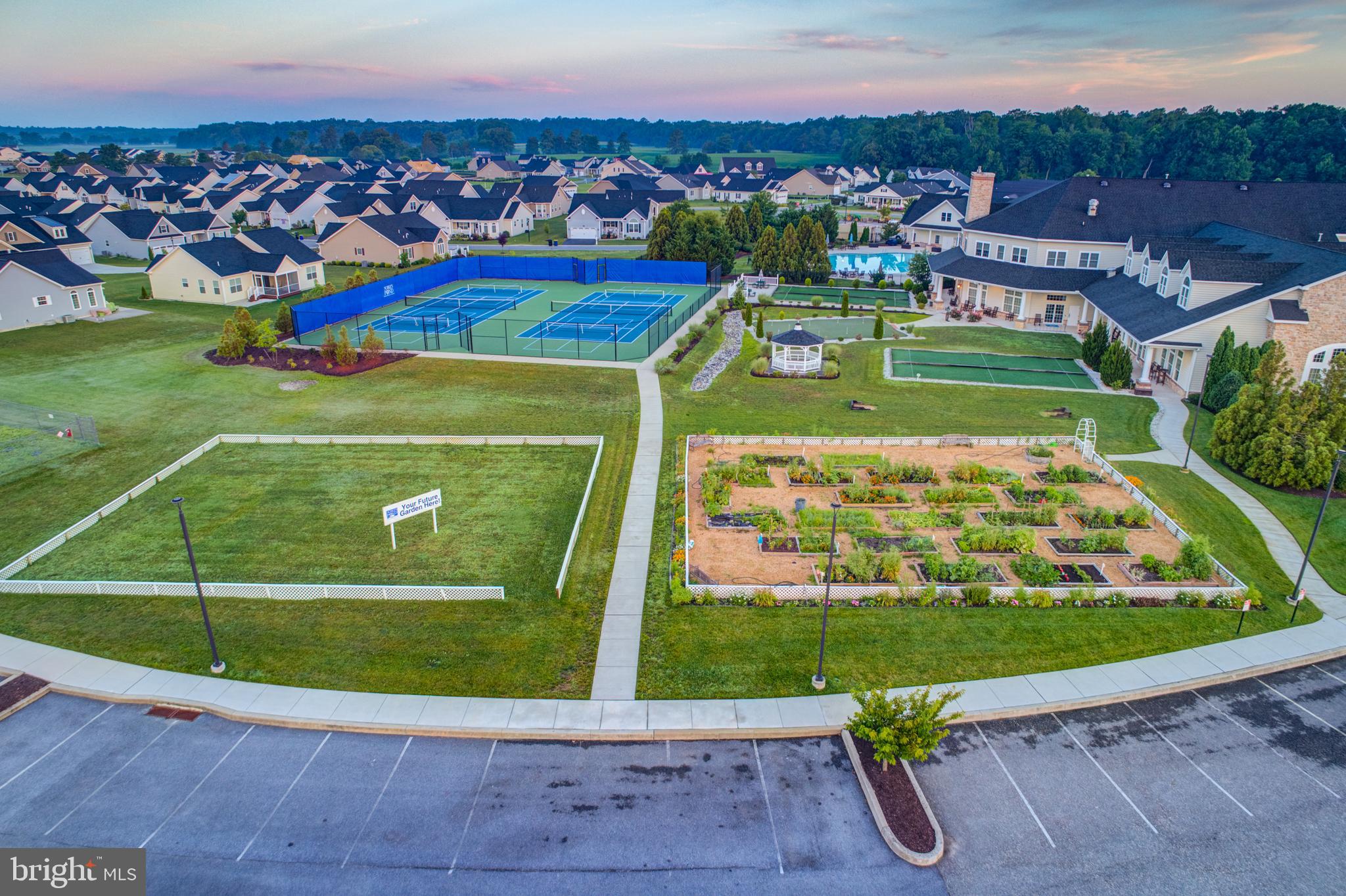 NOBLES POND - Residential