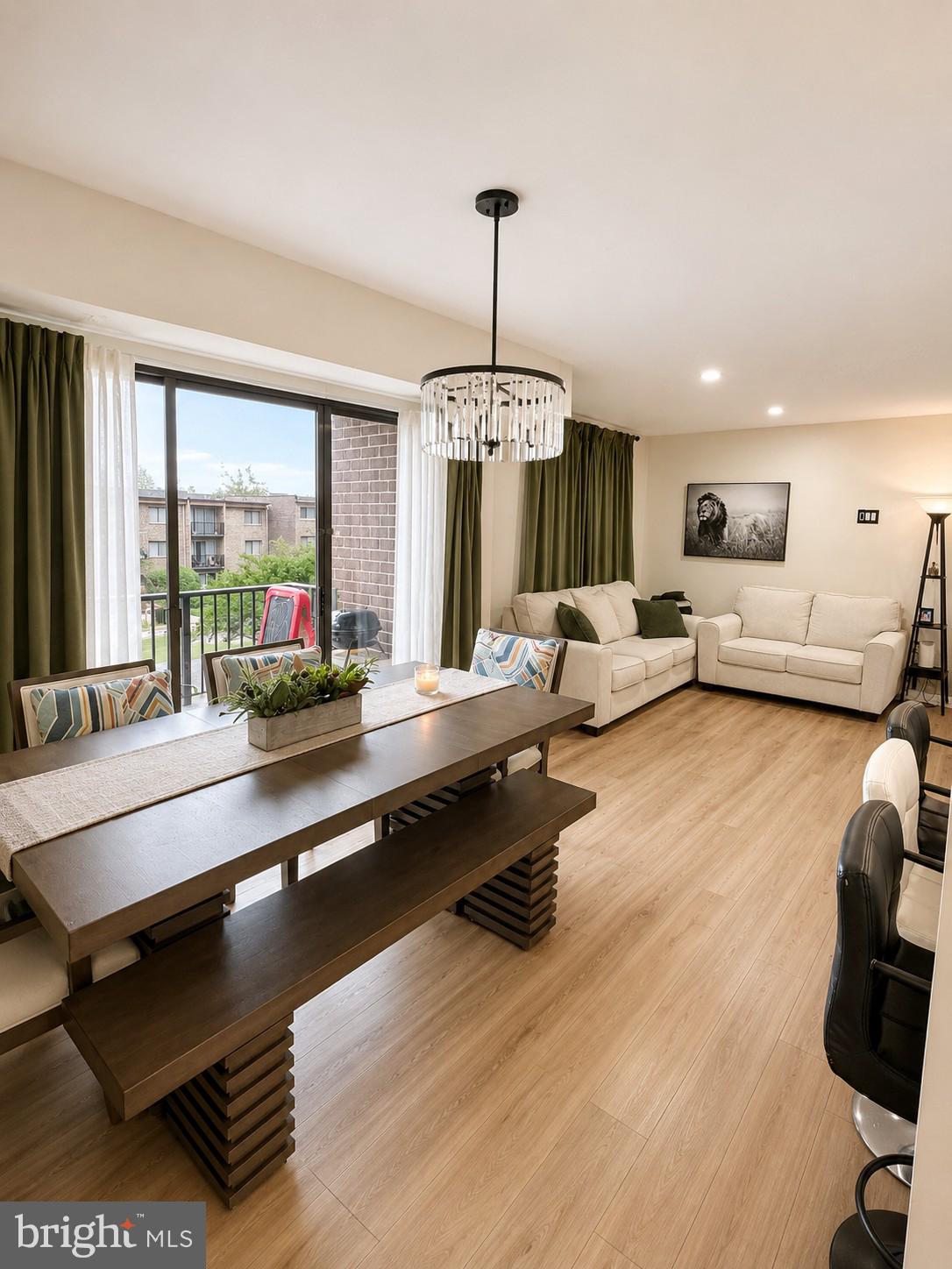 OCCOQUAN RIDGE CONDO - Residential