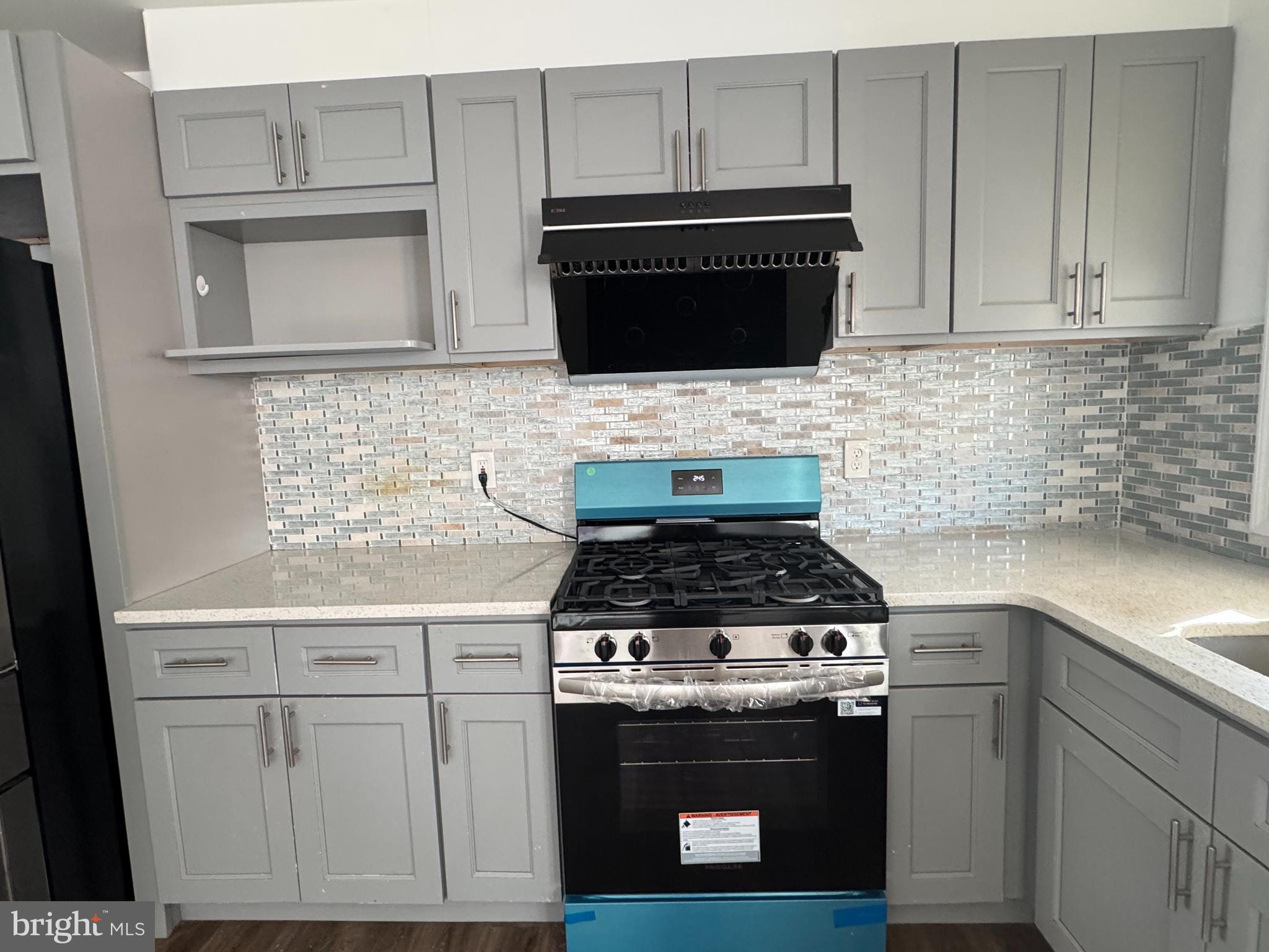 PHILADELPHIA (NORTHEAST) - Residential