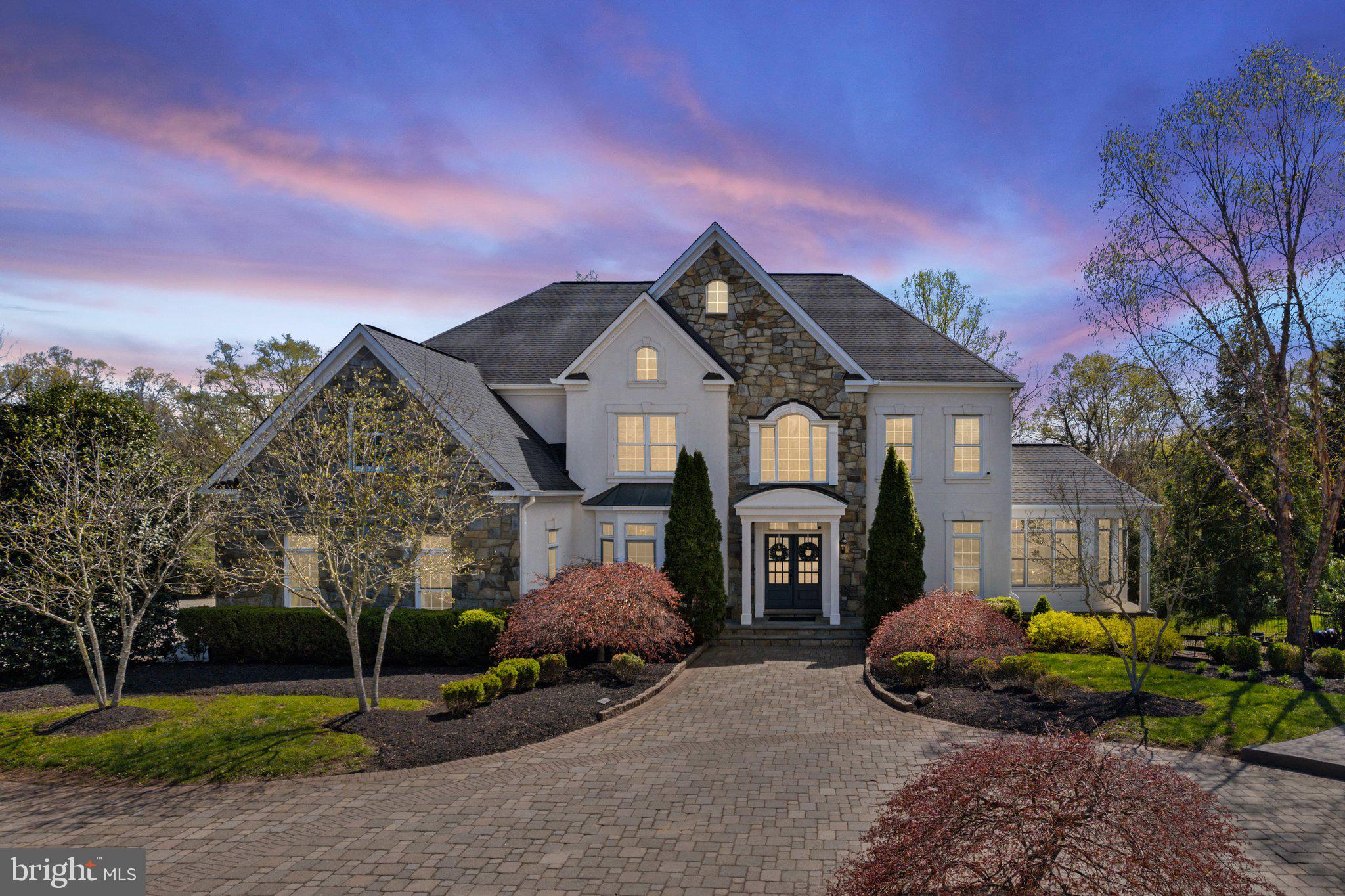 KENDALL KNOLLS - Residential