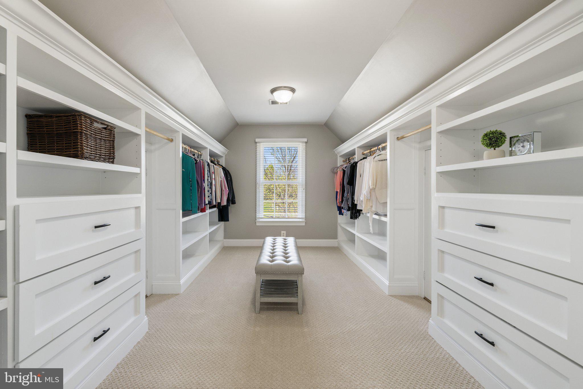 KENDALL KNOLLS - Residential
