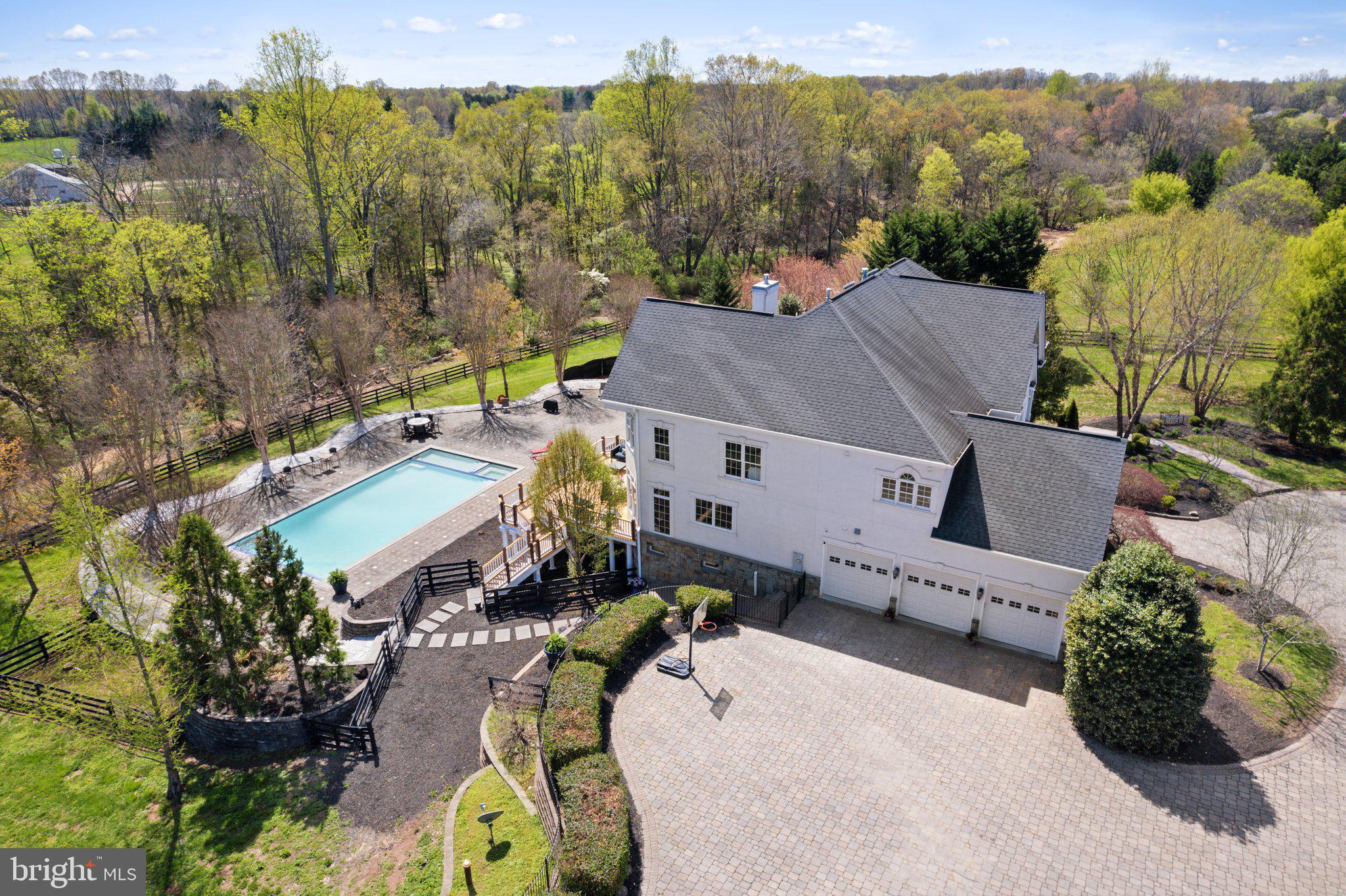 KENDALL KNOLLS - Residential