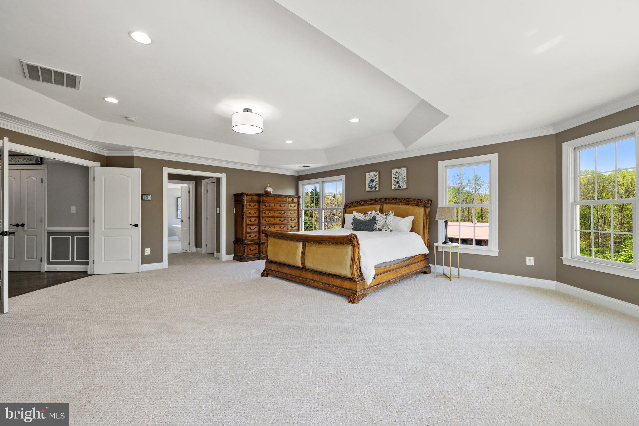KENDALL KNOLLS - Residential