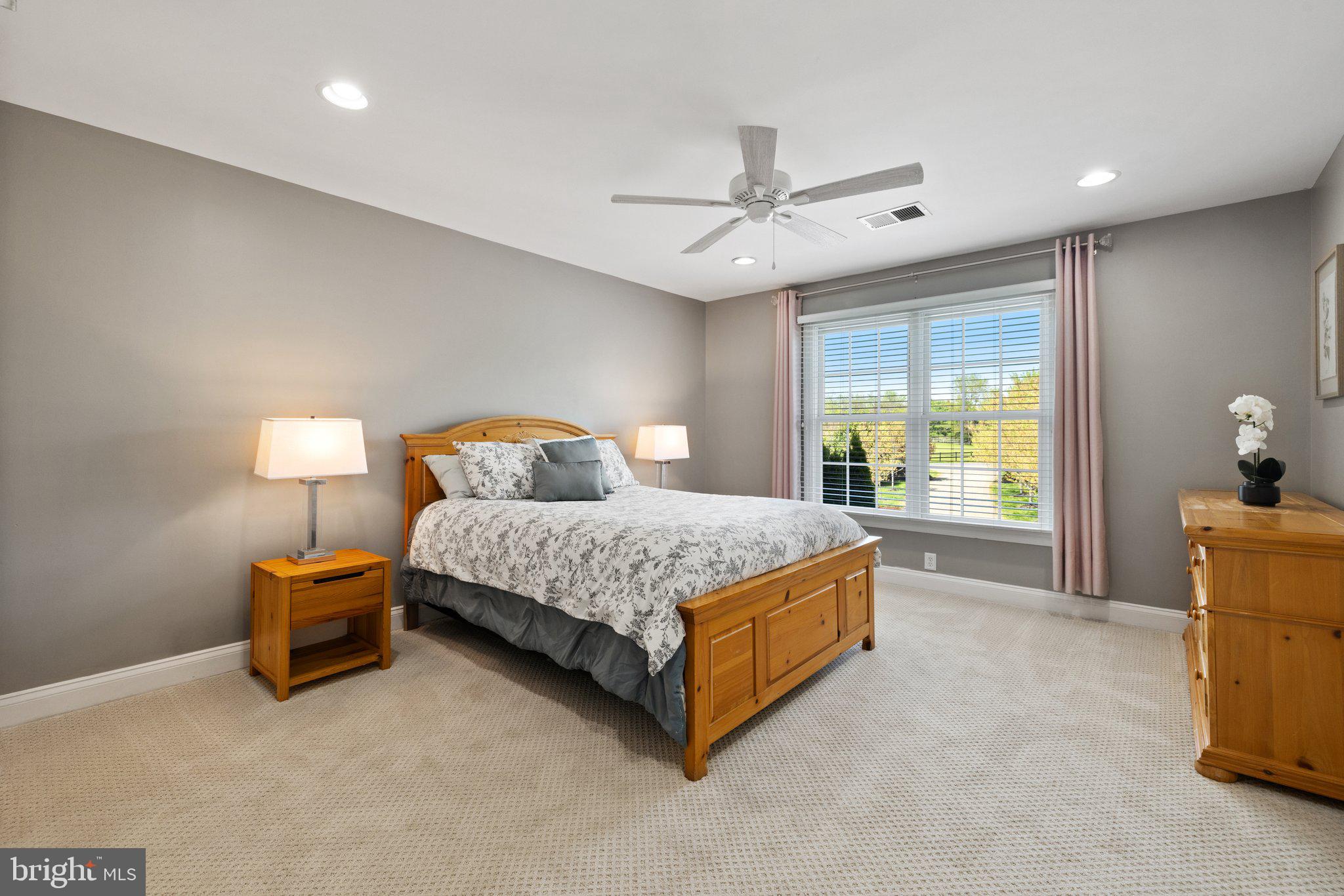 KENDALL KNOLLS - Residential